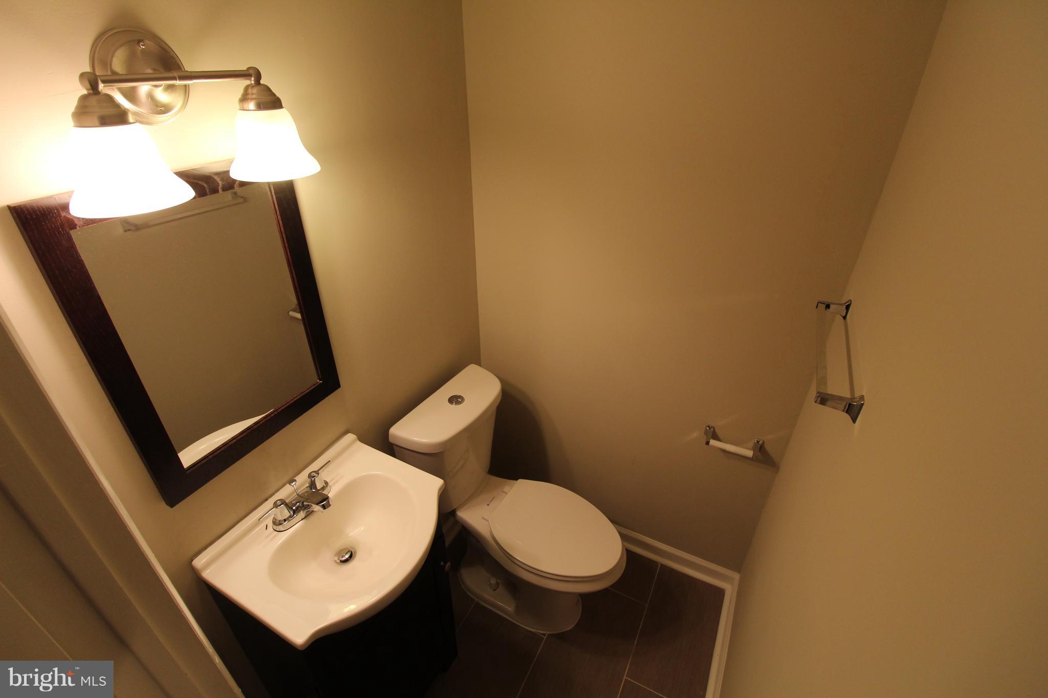 VIRGINIA KNOLLS - Residential