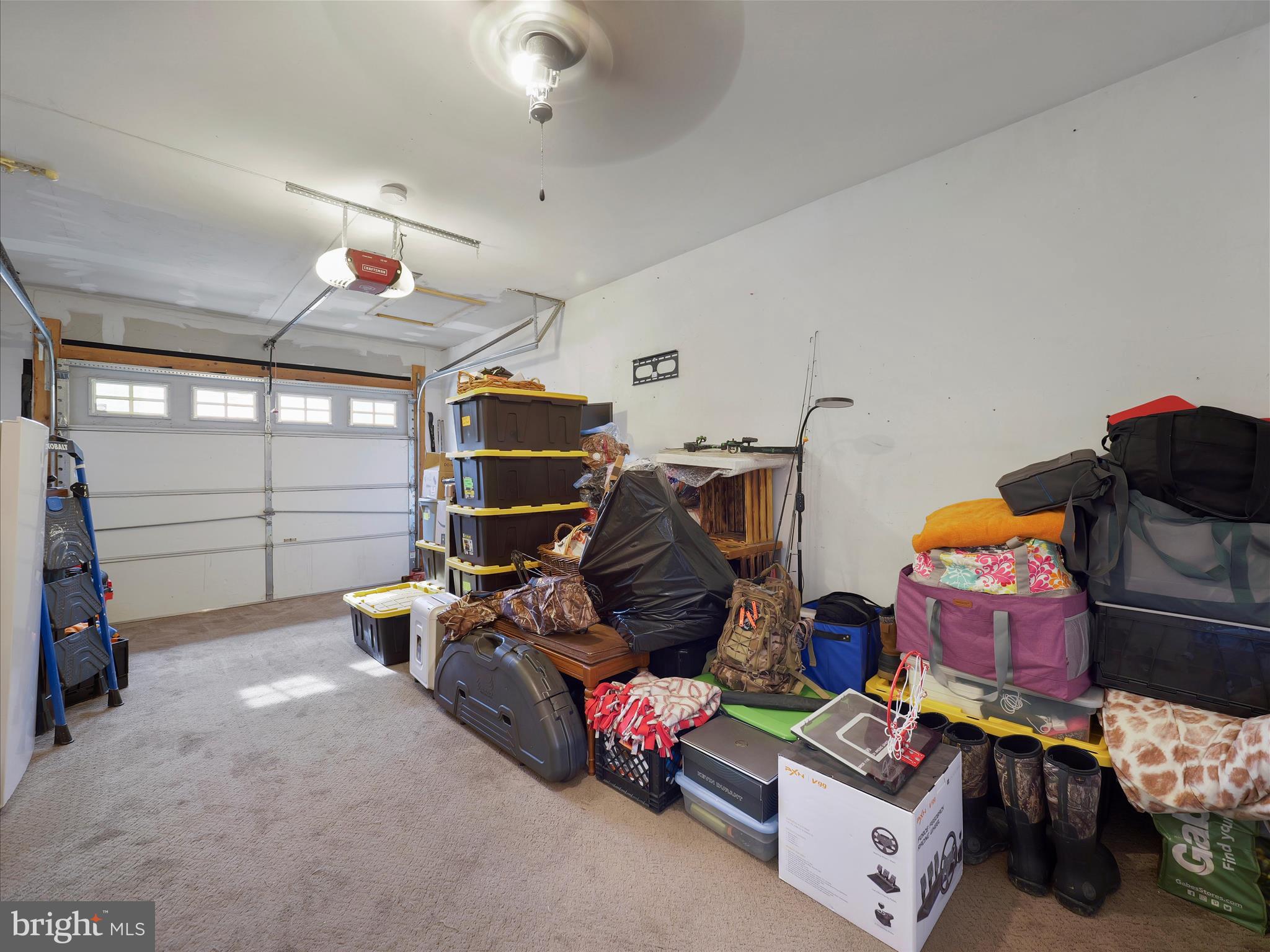 RIDGEFIELD - Residential