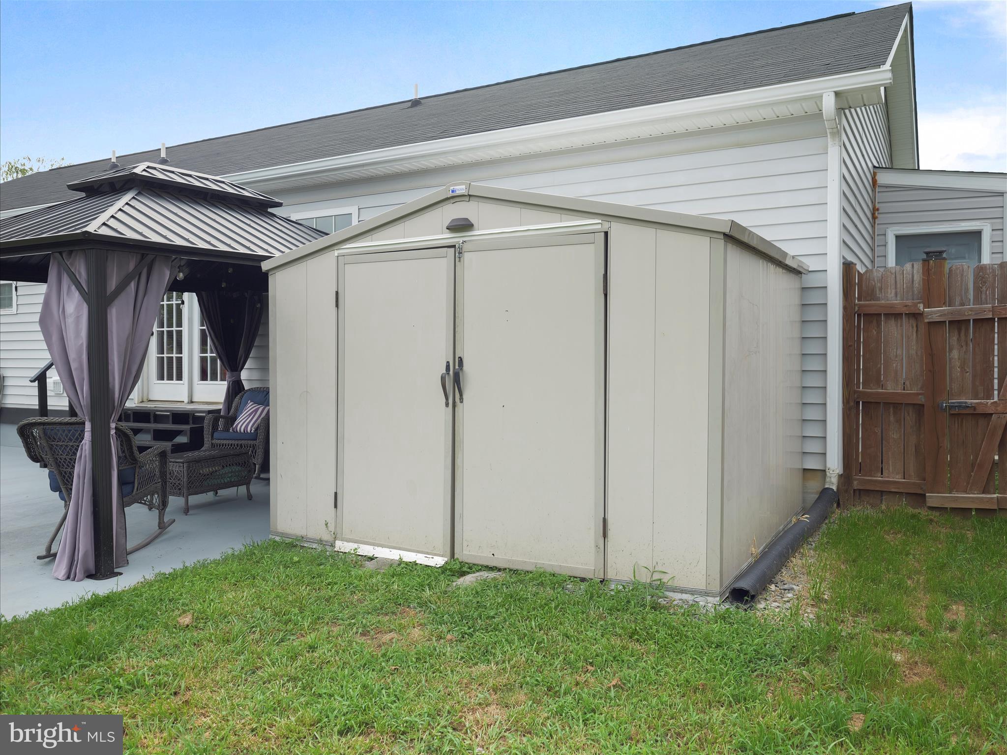 RIDGEFIELD - Residential