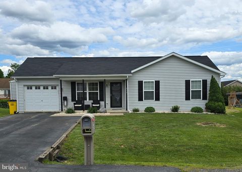 319 DINALI DRIVE MARTINSBURG WV 25403