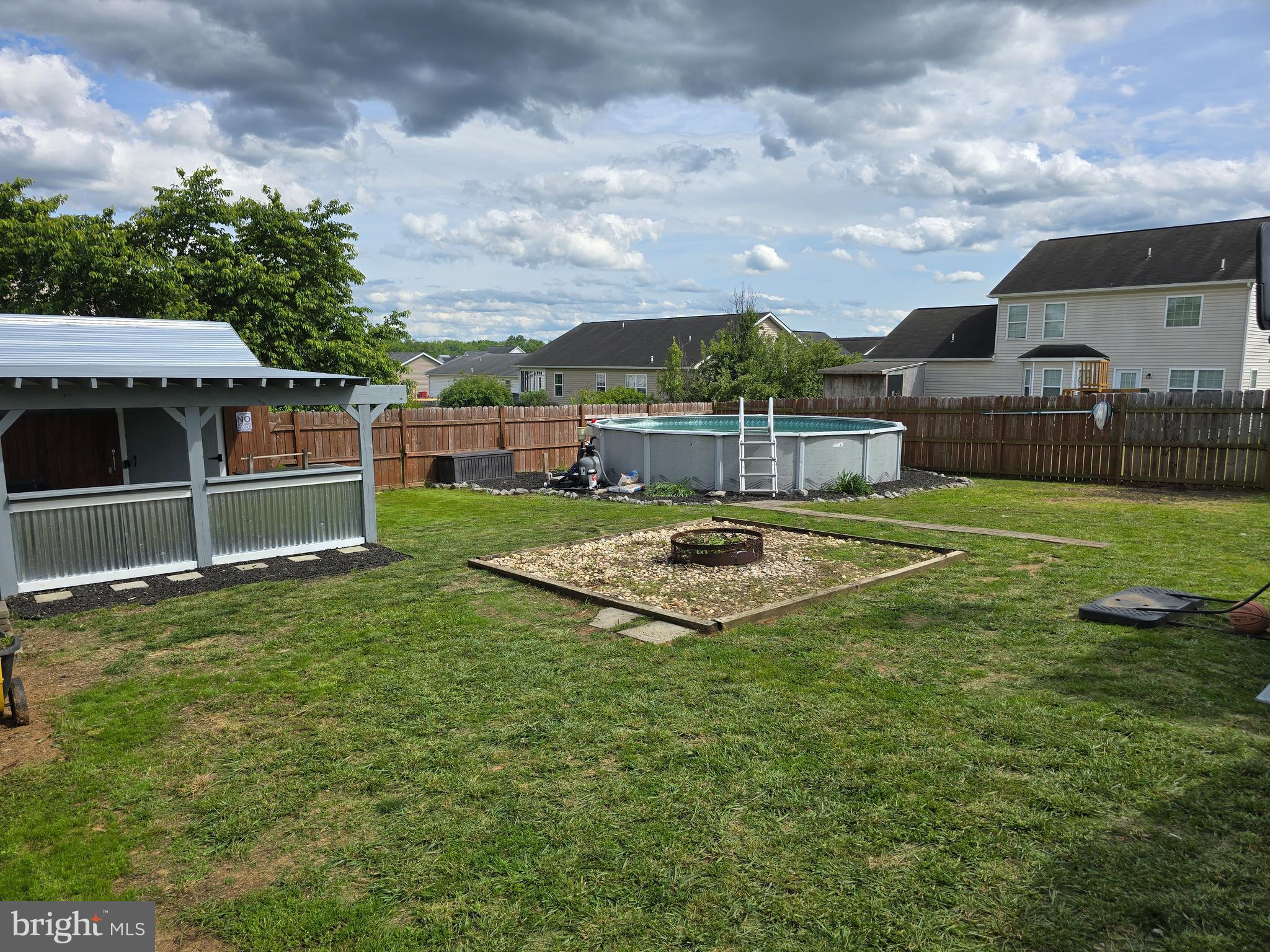 319 DINALI DRIVE