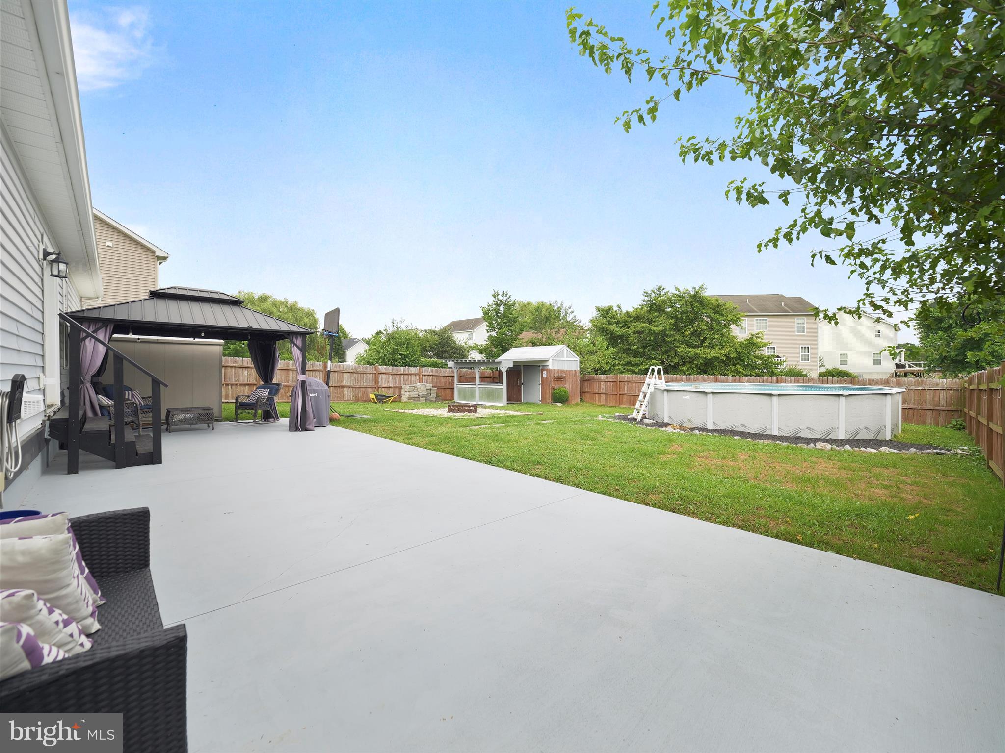 RIDGEFIELD - Residential