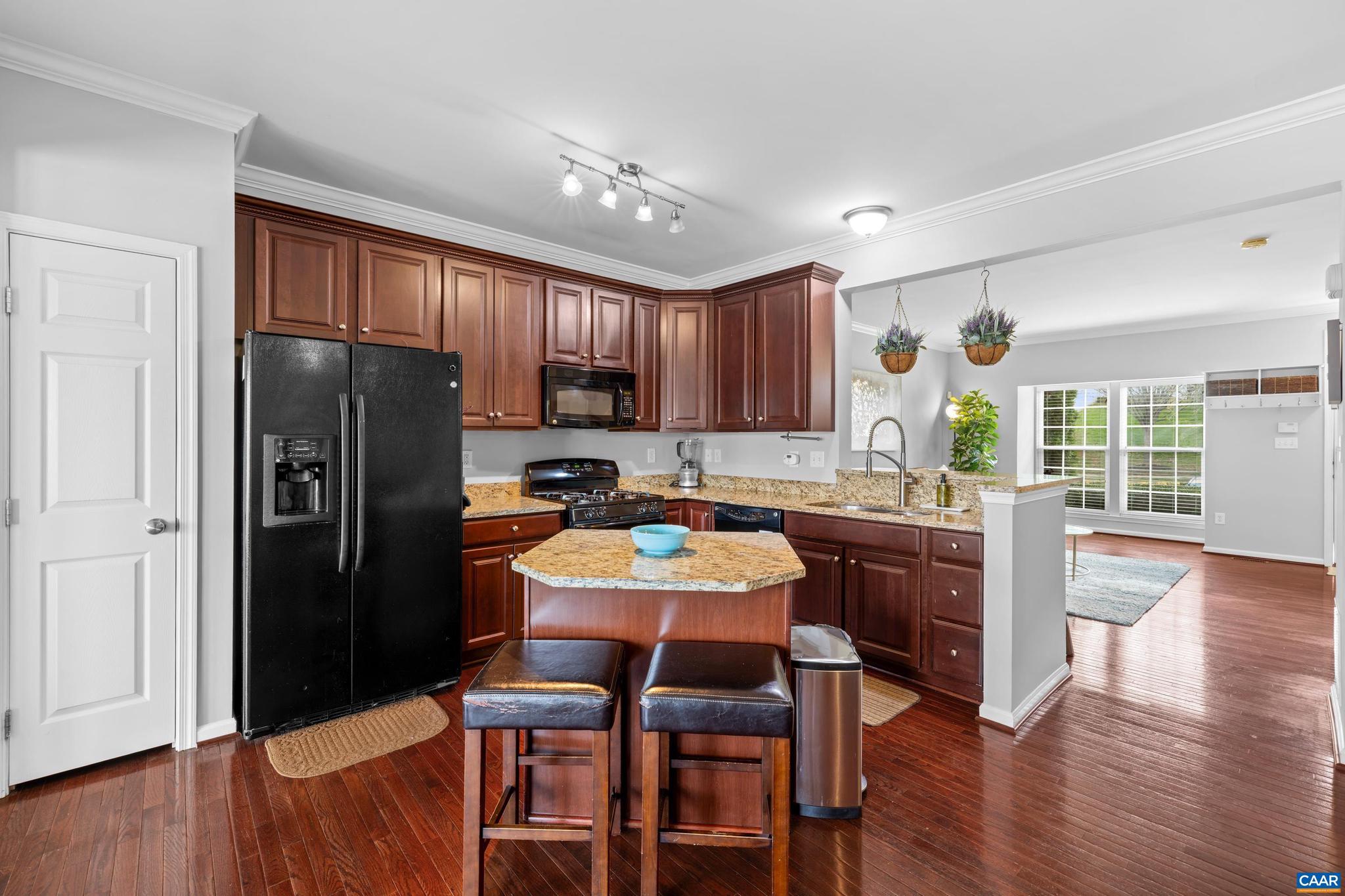 PAVILIONS AT PANTOPS - Residential