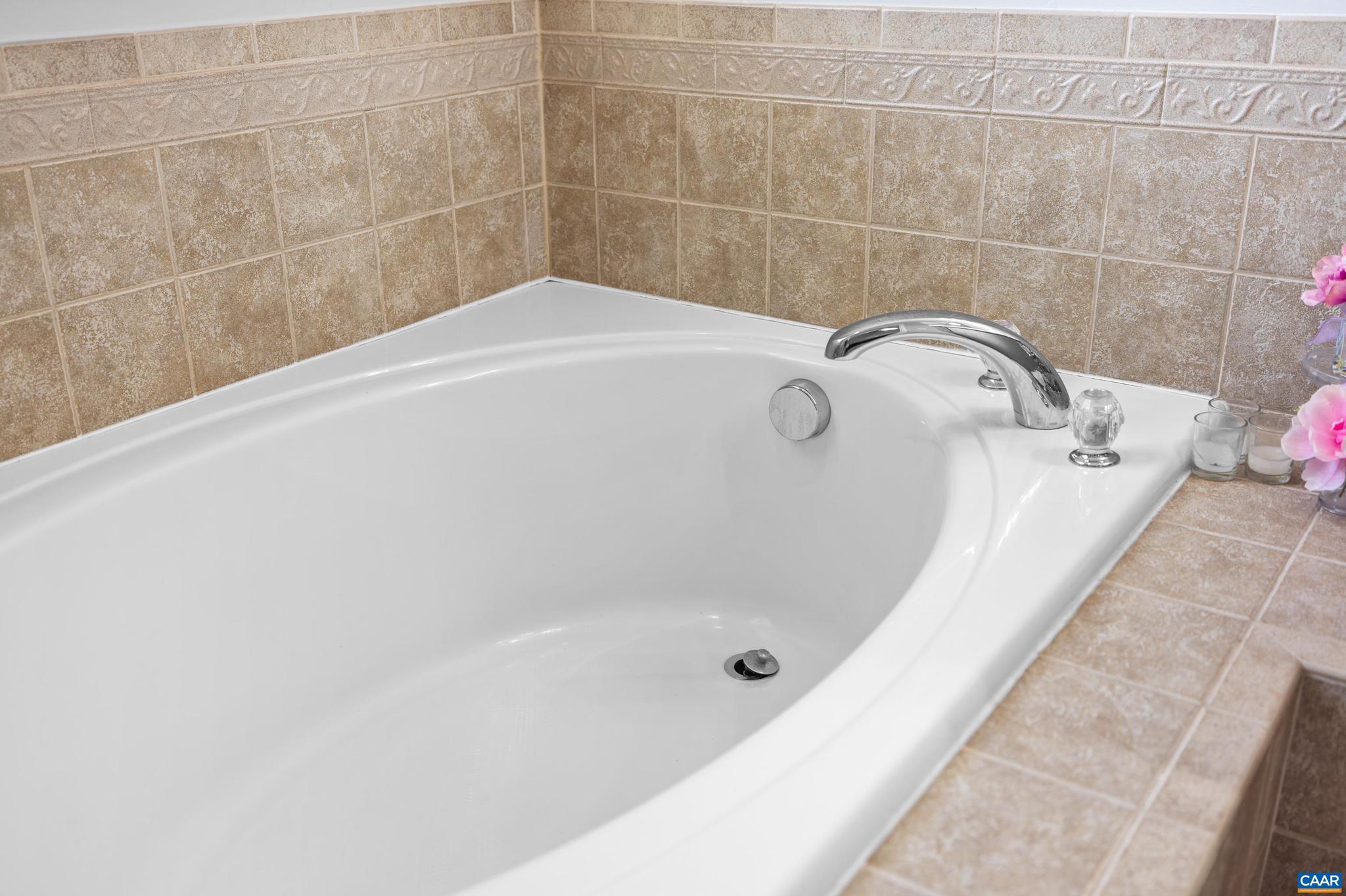 PAVILIONS AT PANTOPS - Residential