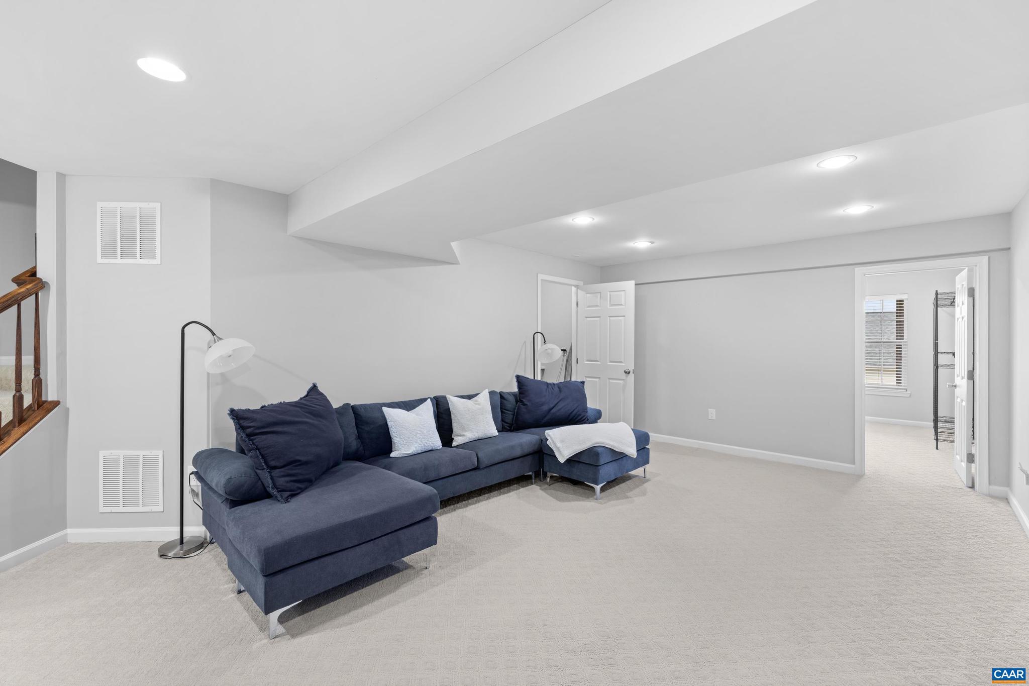 PAVILIONS AT PANTOPS - Residential