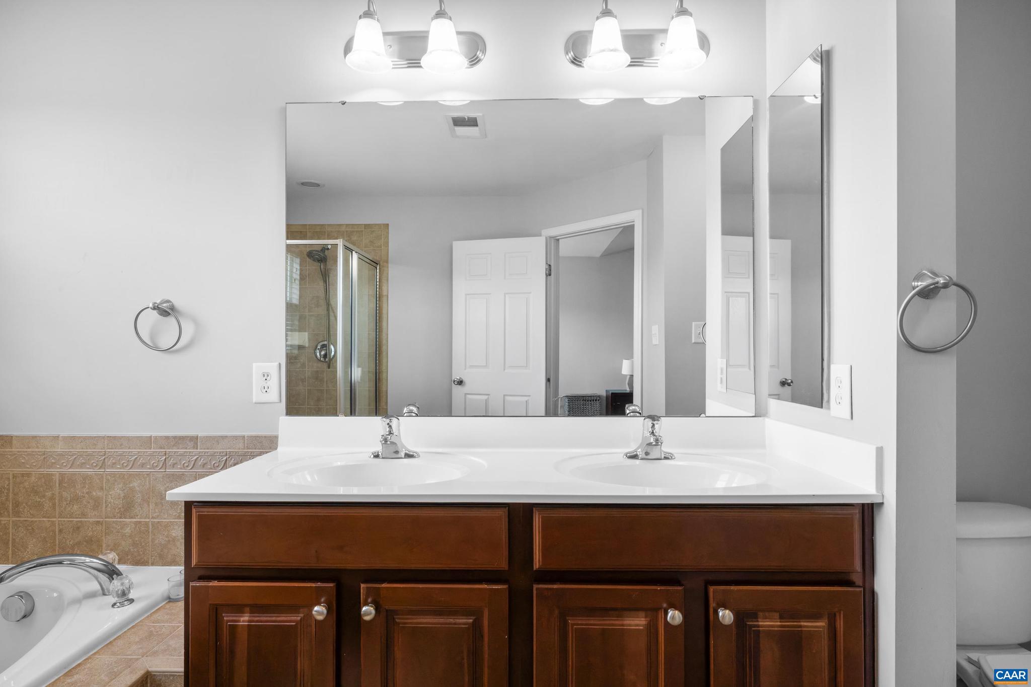 PAVILIONS AT PANTOPS - Residential