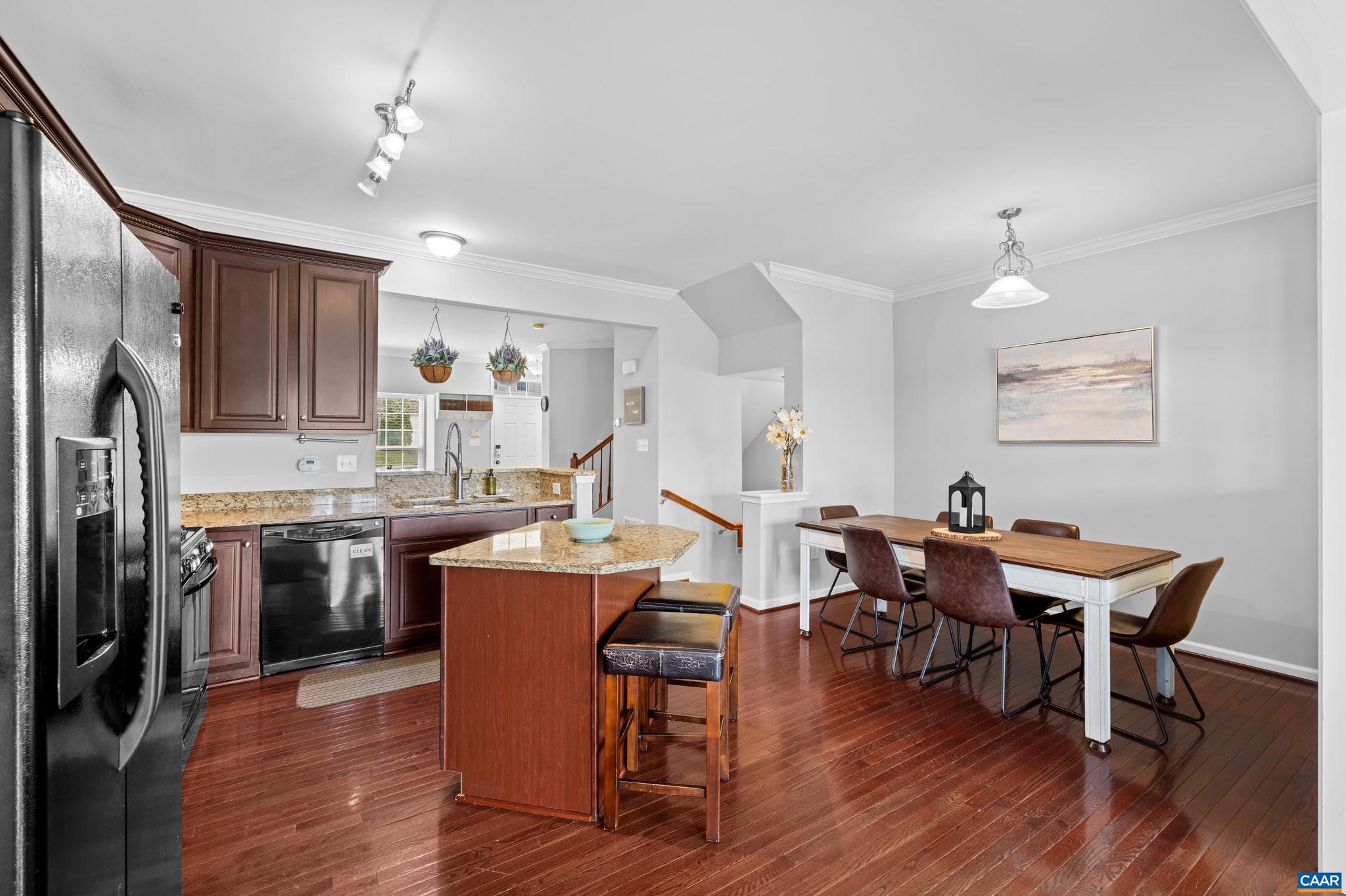 PAVILIONS AT PANTOPS - Residential