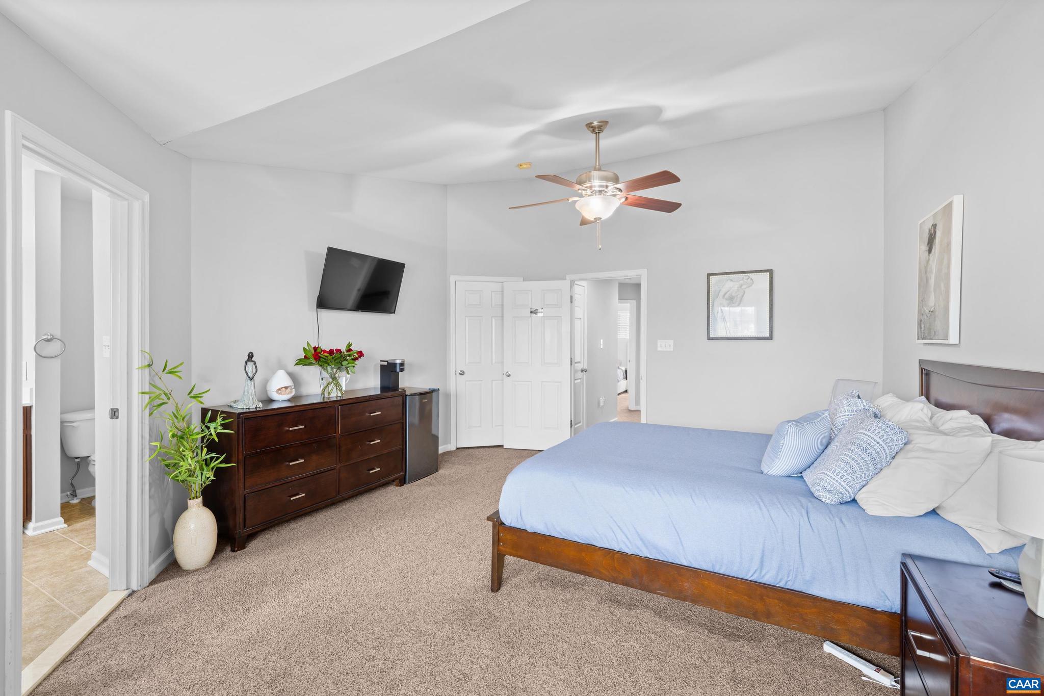 PAVILIONS AT PANTOPS - Residential