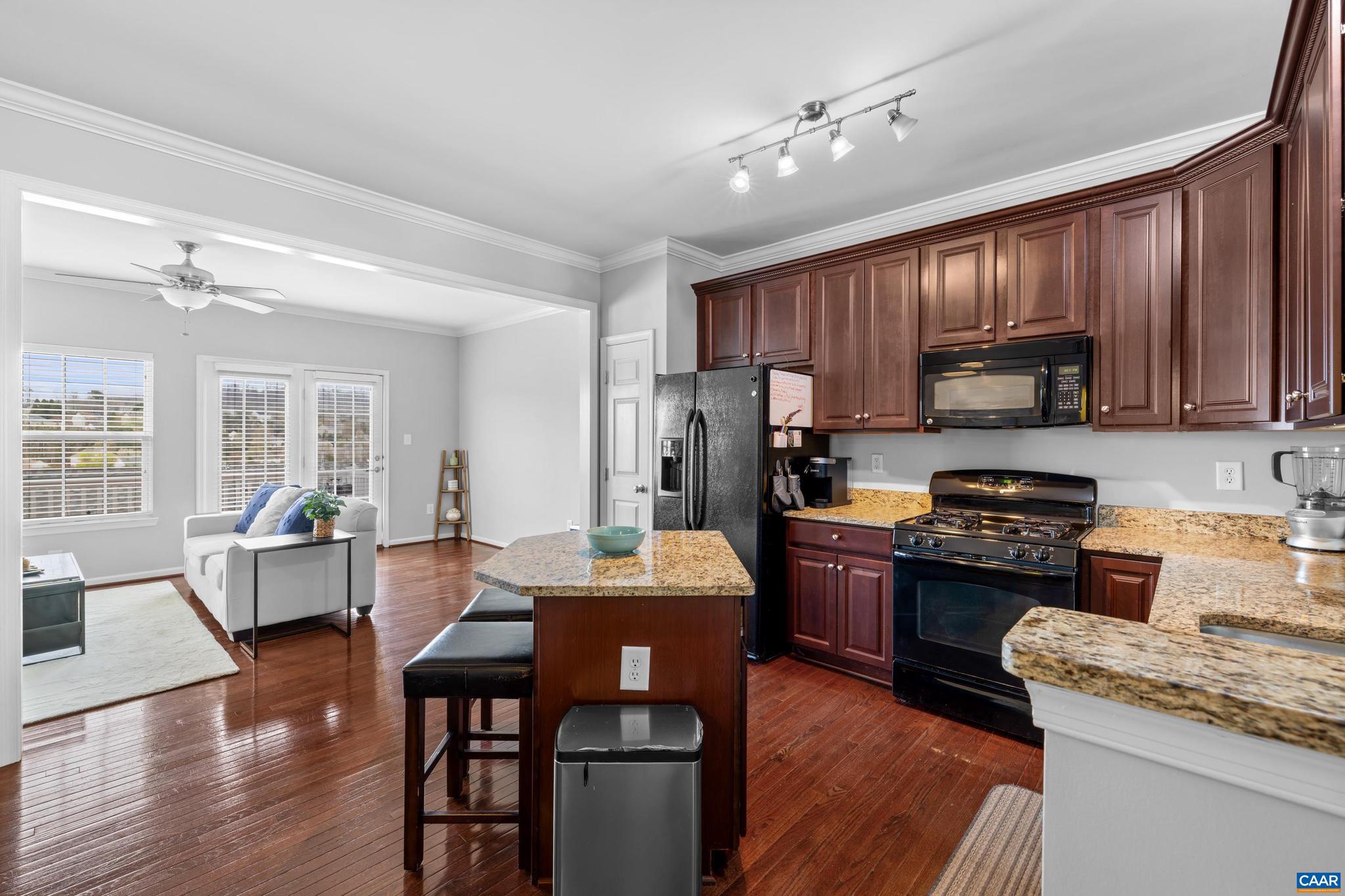 PAVILIONS AT PANTOPS - Residential