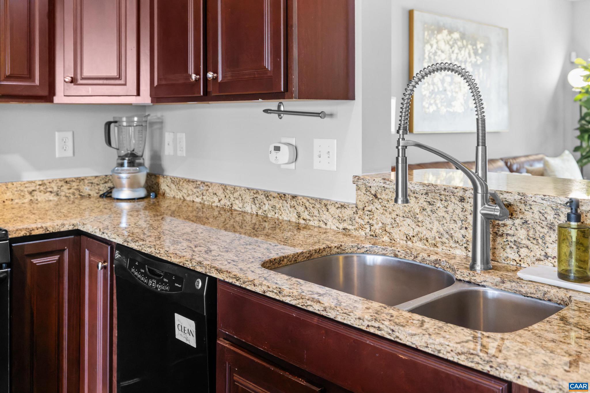 PAVILIONS AT PANTOPS - Residential