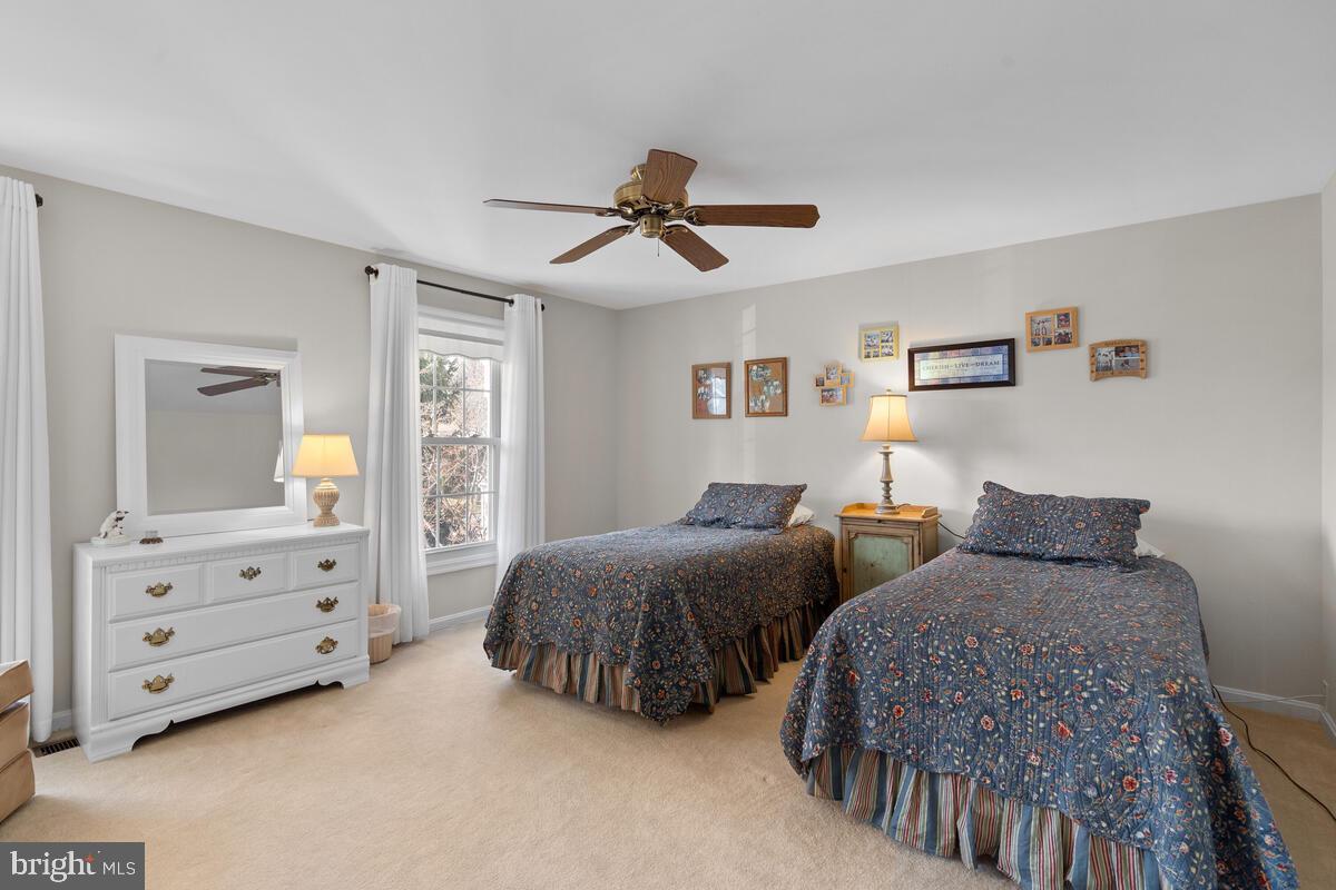 HALLOWELL - Residential