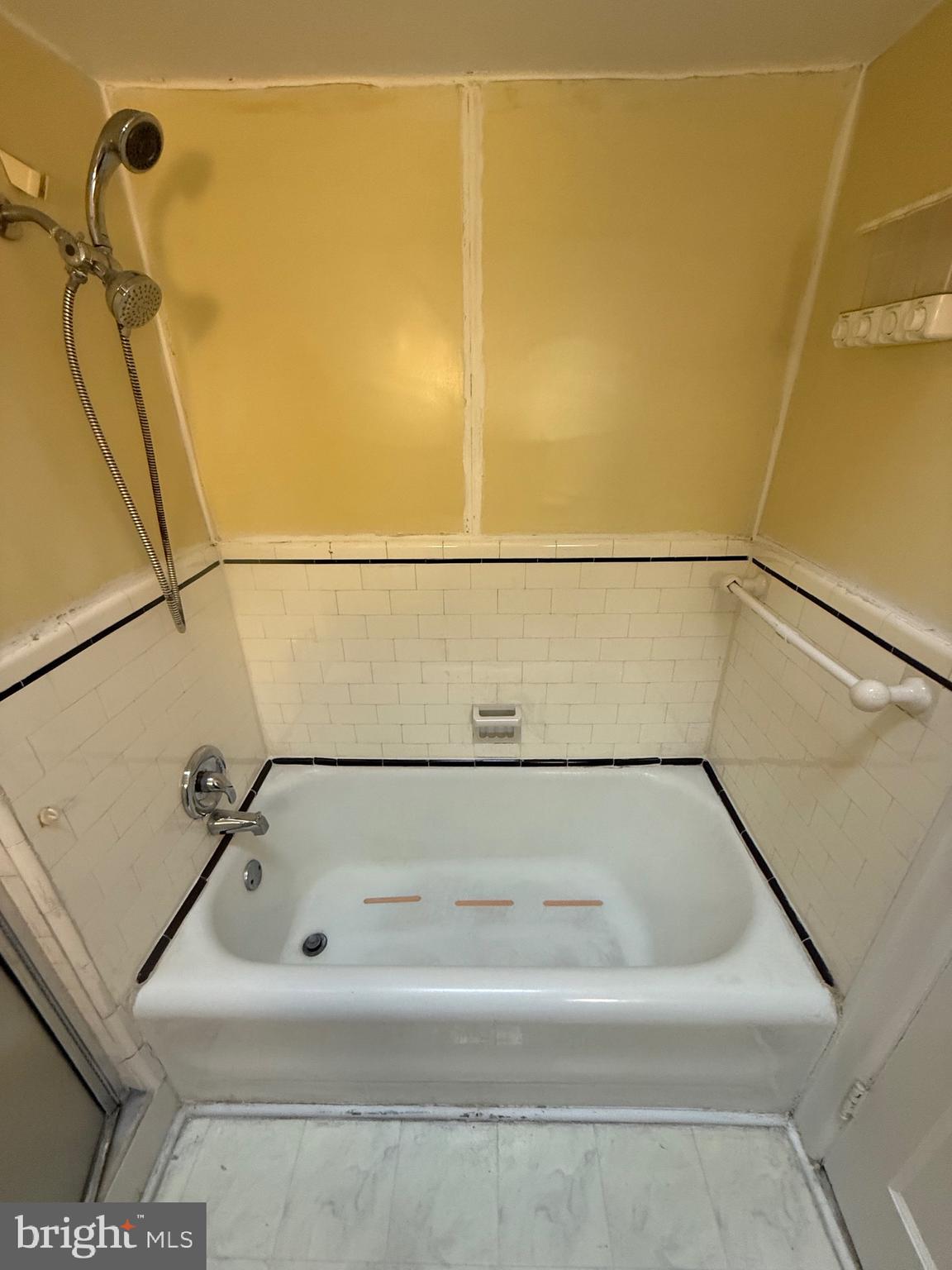 MAYFAIR - Residential