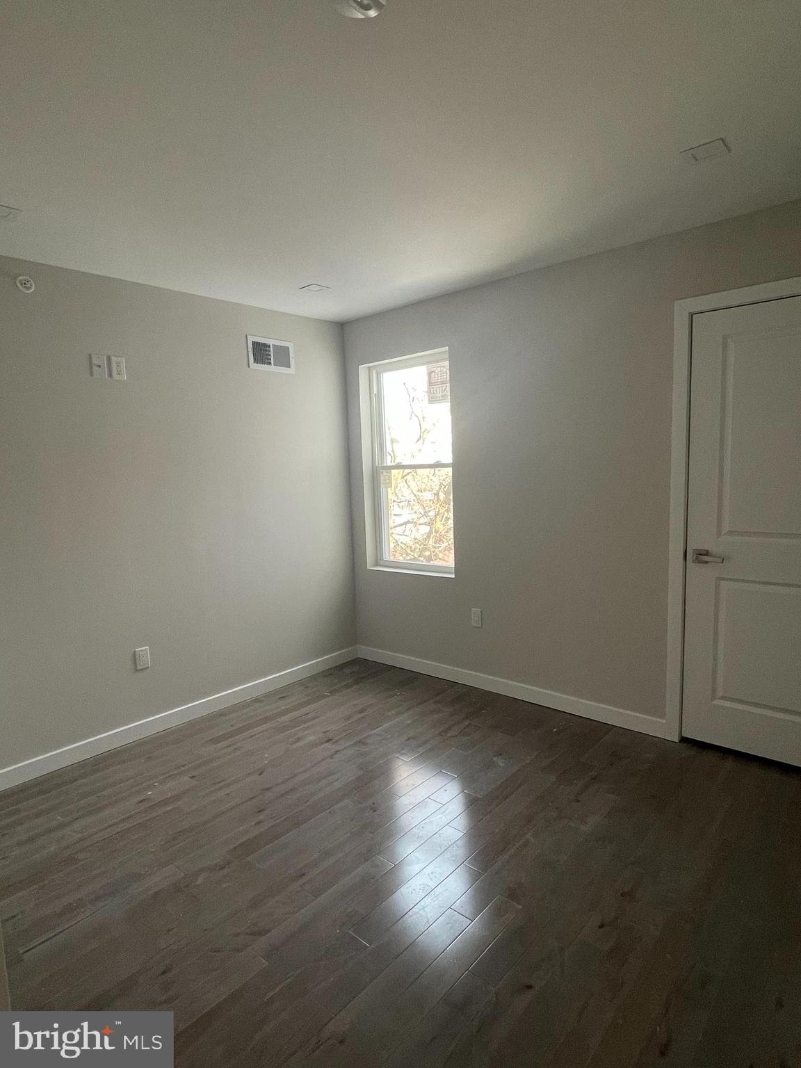 PHILADELPHIA (NORTH) - Residential Lease
