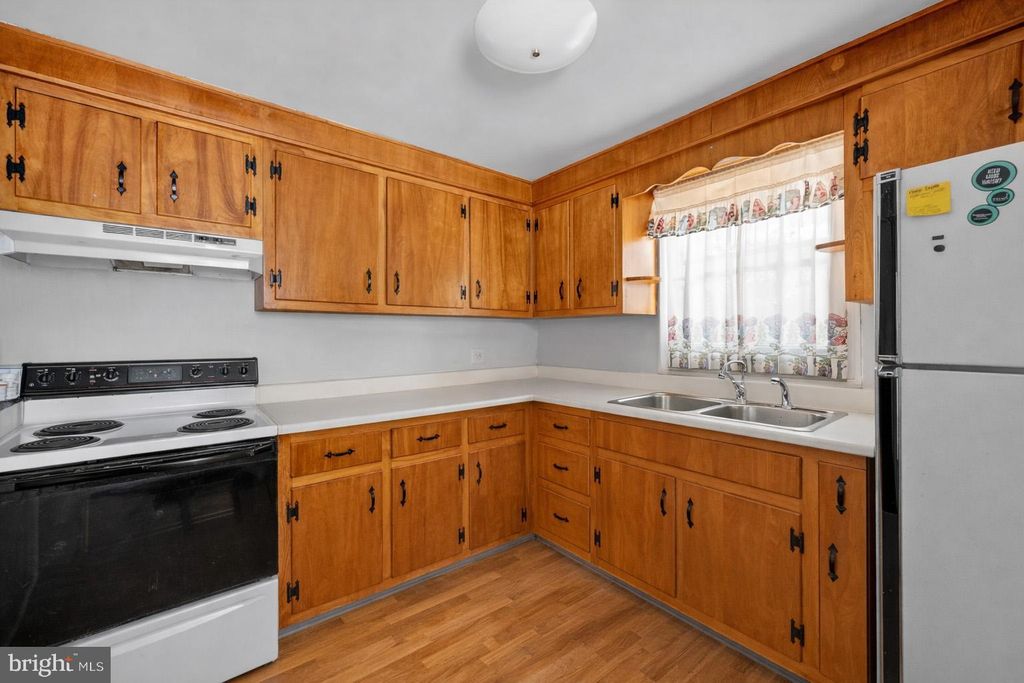 Photo of 317 25th Street, MCKEESPORT, PA 15132 (MLS # PAAY2000384)