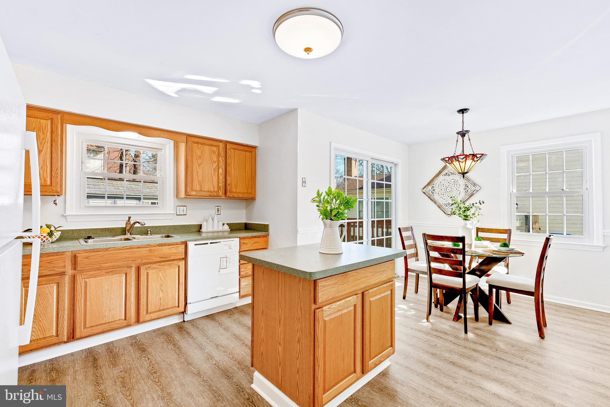 ST CHARLES SUB - HAMPSHIRE - Residential