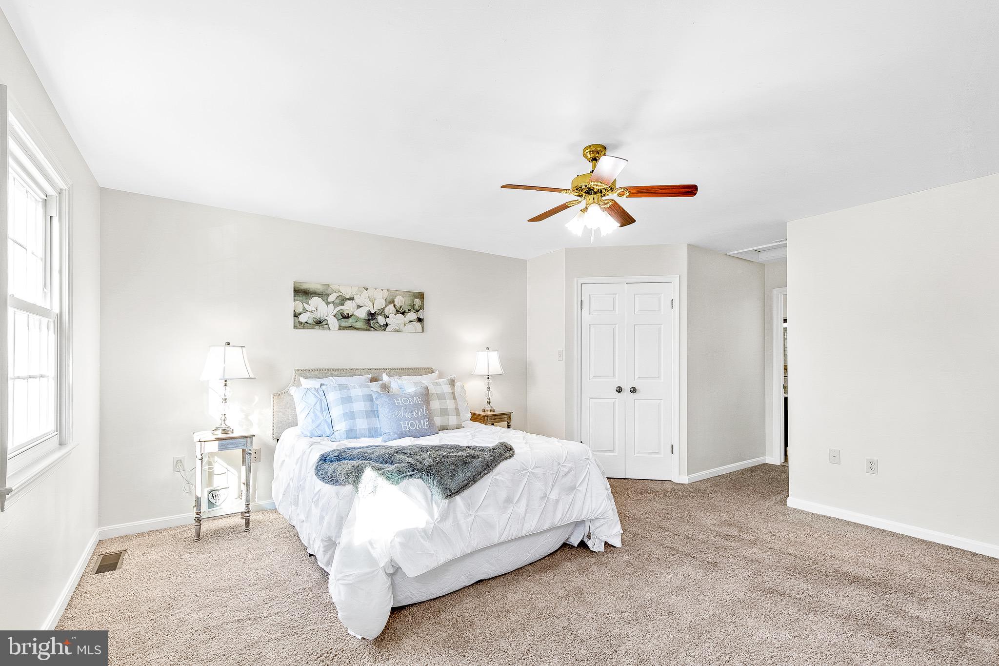 ST CHARLES SUB - HAMPSHIRE - Residential