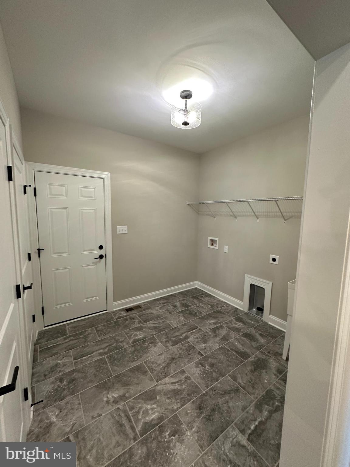 LOCUST LEVEL - Residential