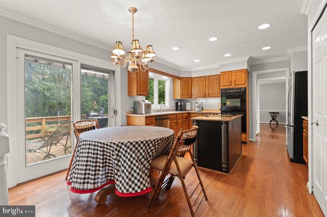 WOLFTRAP MEADOWS - Residential