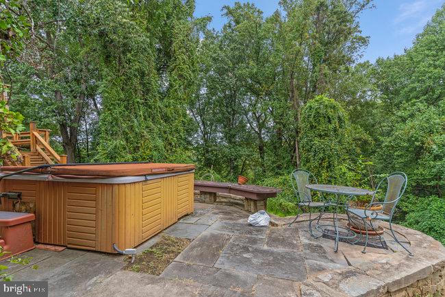 WOLFTRAP MEADOWS - Residential