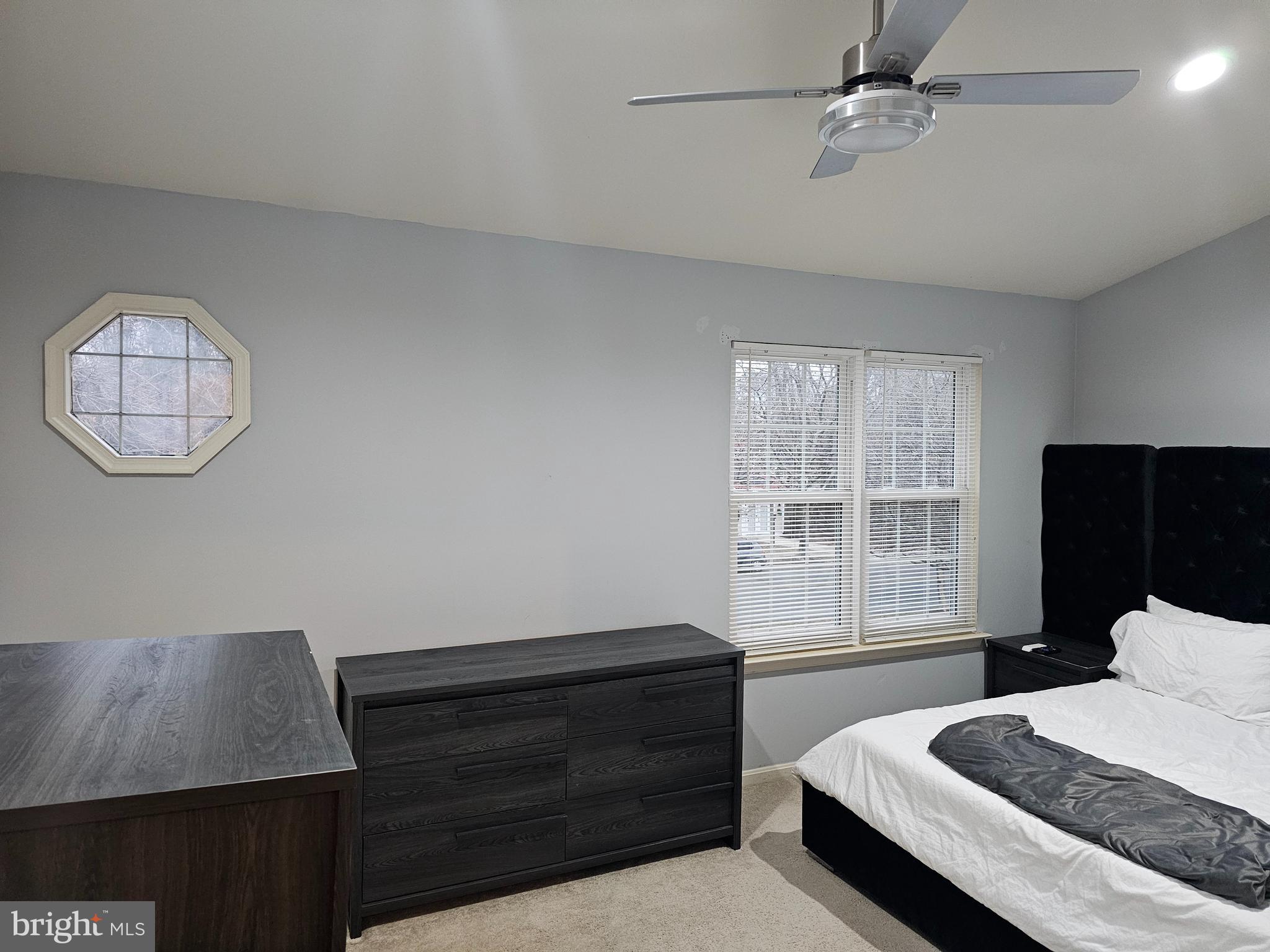 LANCASTER / WESTLAKE VILLAGE - Residential Lease