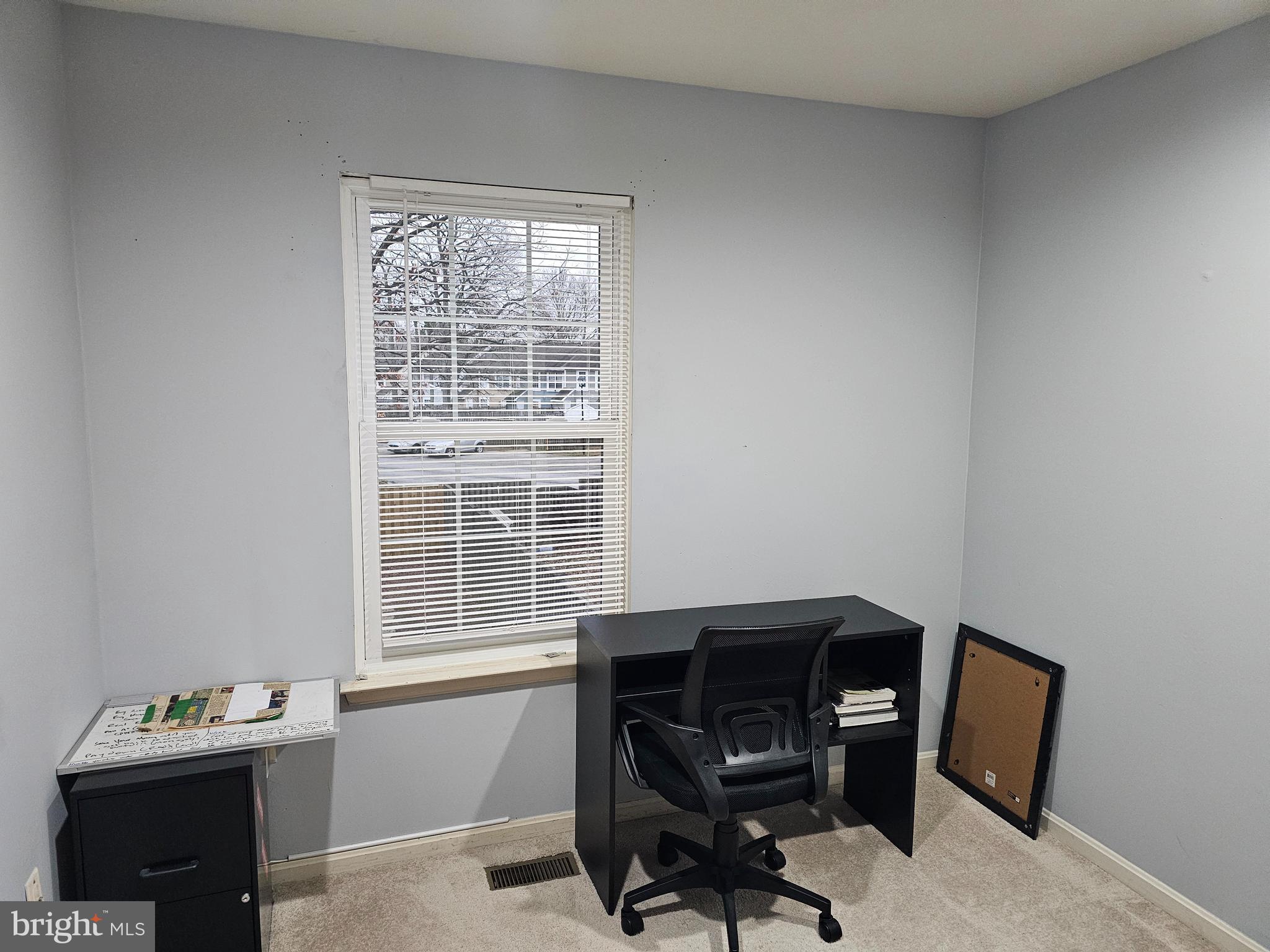 LANCASTER / WESTLAKE VILLAGE - Residential Lease