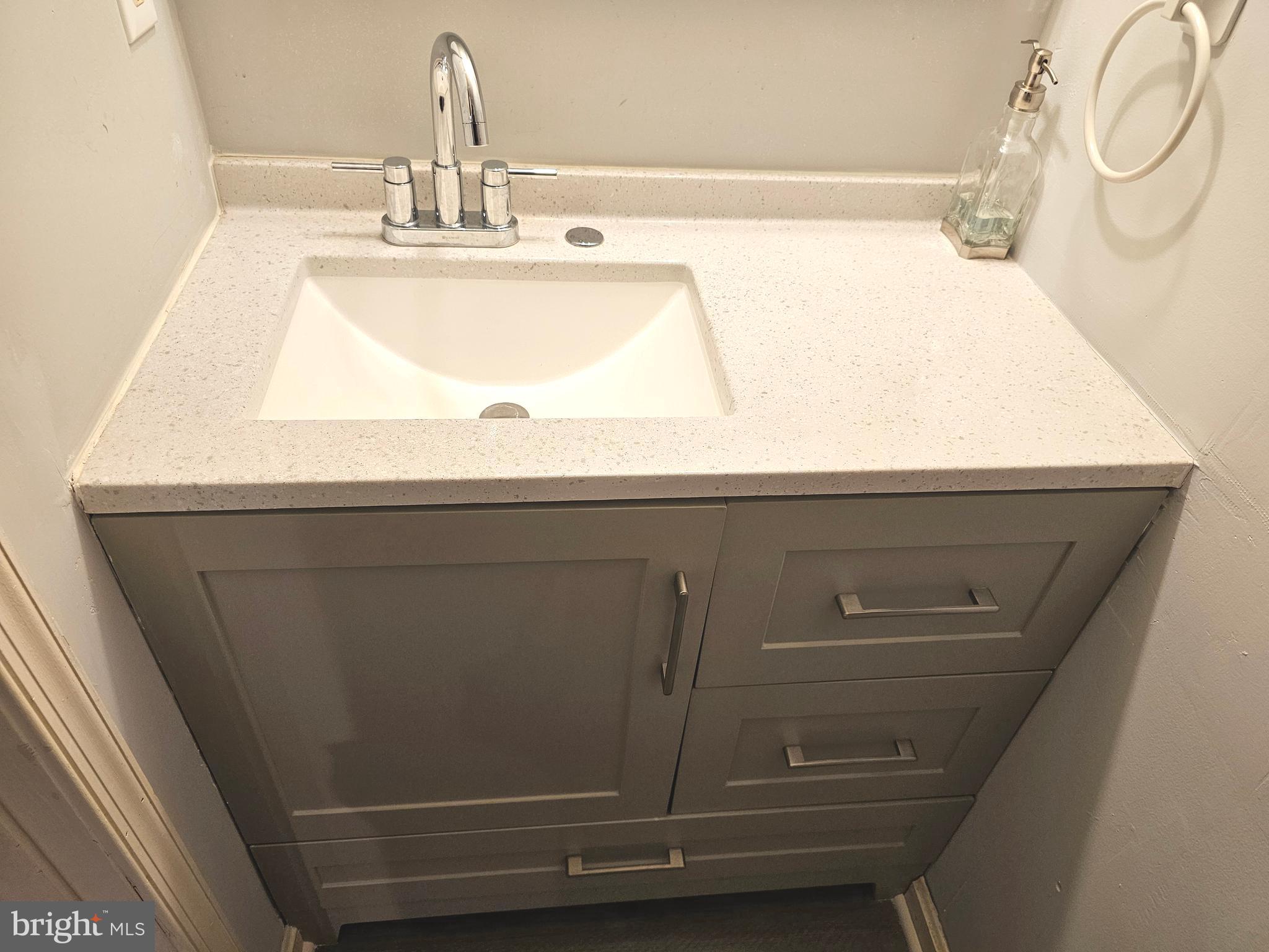 LANCASTER / WESTLAKE VILLAGE - Residential Lease