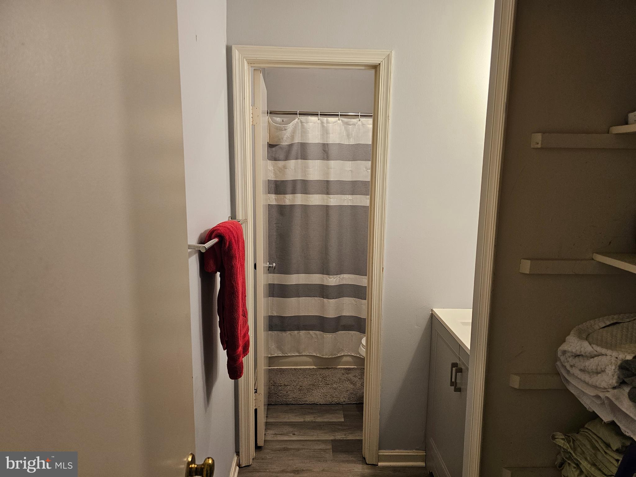 LANCASTER / WESTLAKE VILLAGE - Residential Lease