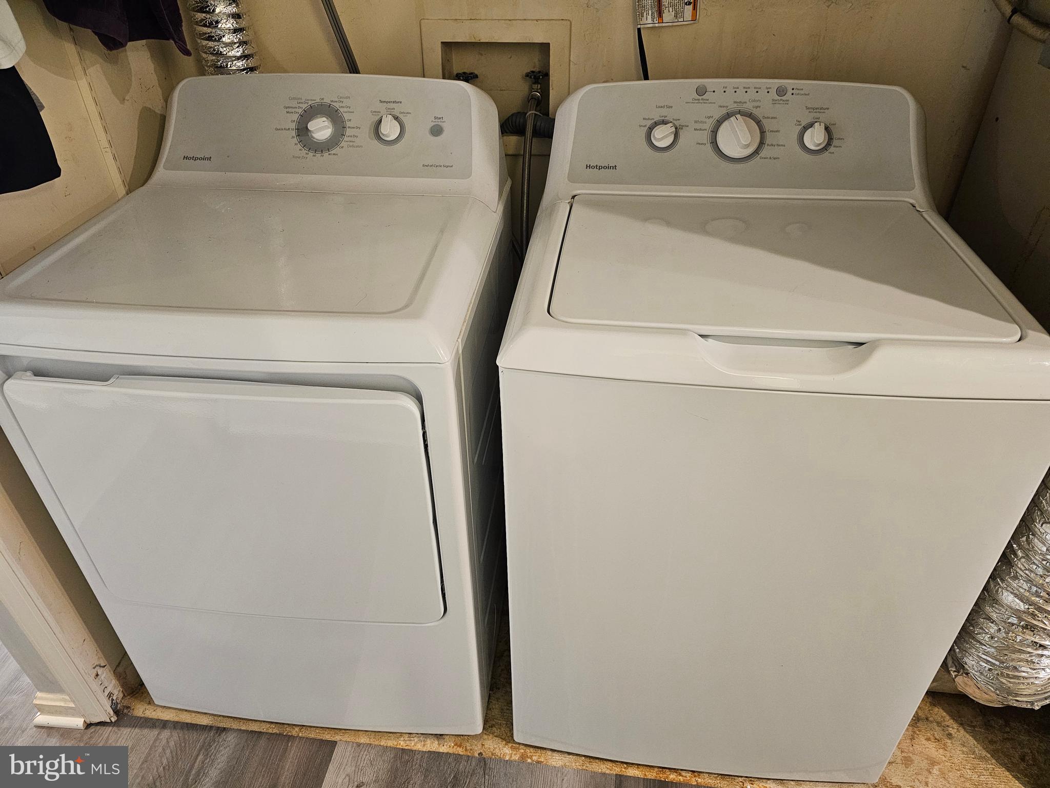 LANCASTER / WESTLAKE VILLAGE - Residential Lease