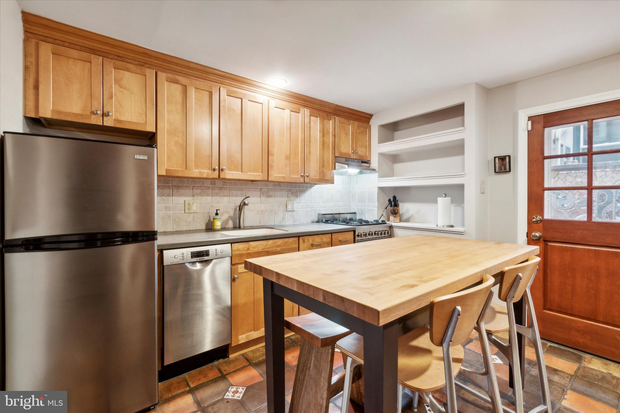 ITALIAN MARKET - Residential