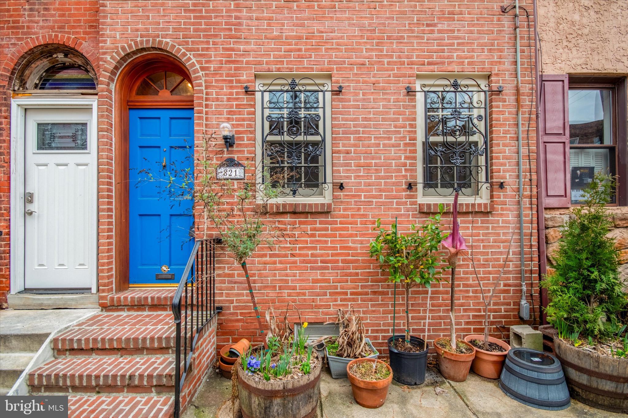 ITALIAN MARKET - Residential