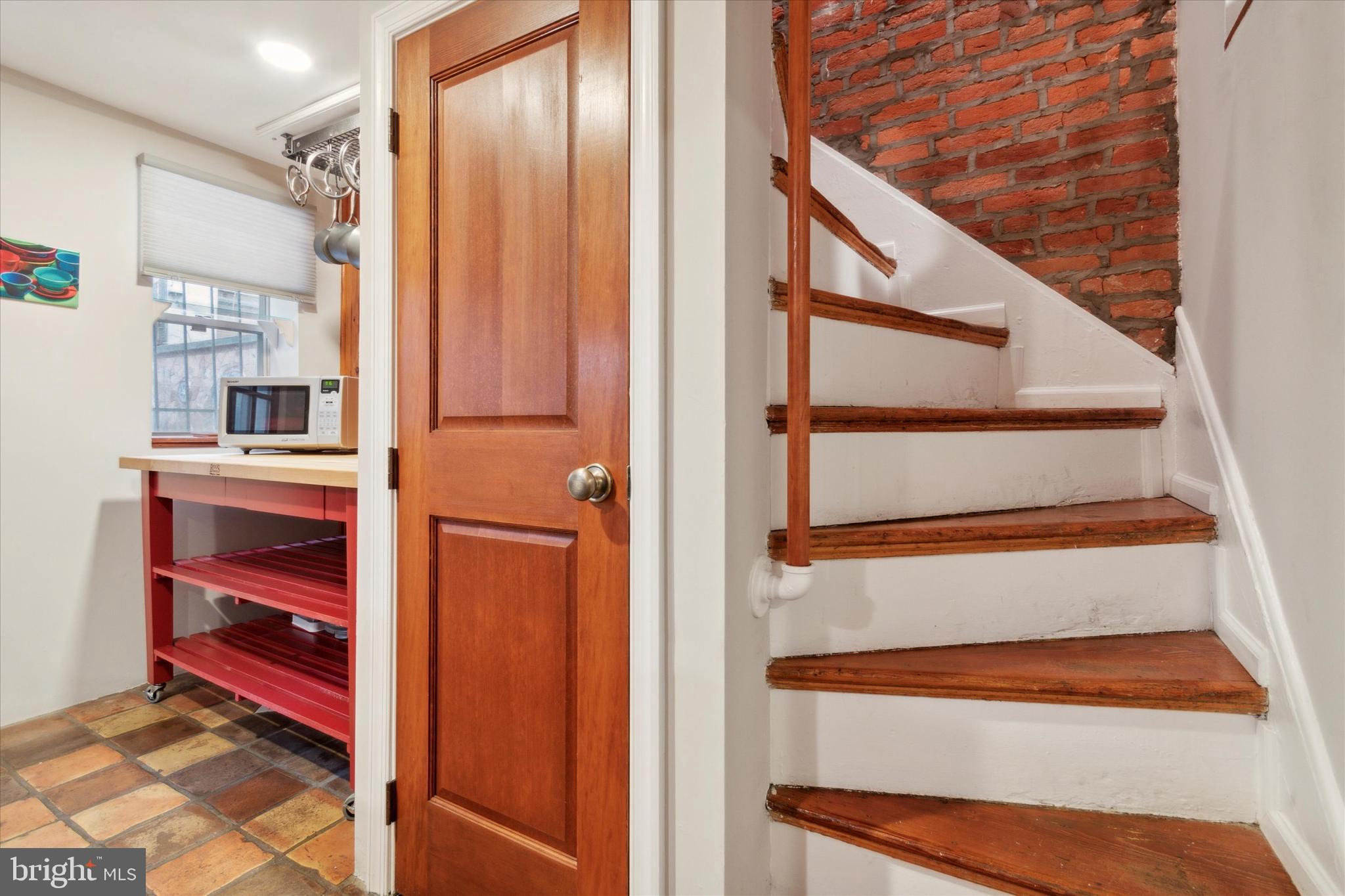 ITALIAN MARKET - Residential