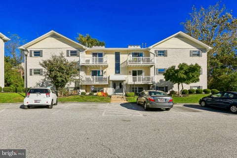 Photo of 10 Warren Lodge Court #1-A, COCKEYSVILLE, MD 21030 (MLS # MDBC2179430)