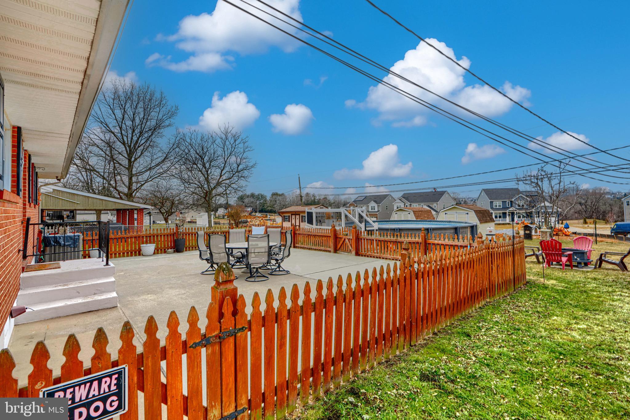 9518 HOLIDAY MANOR ROAD