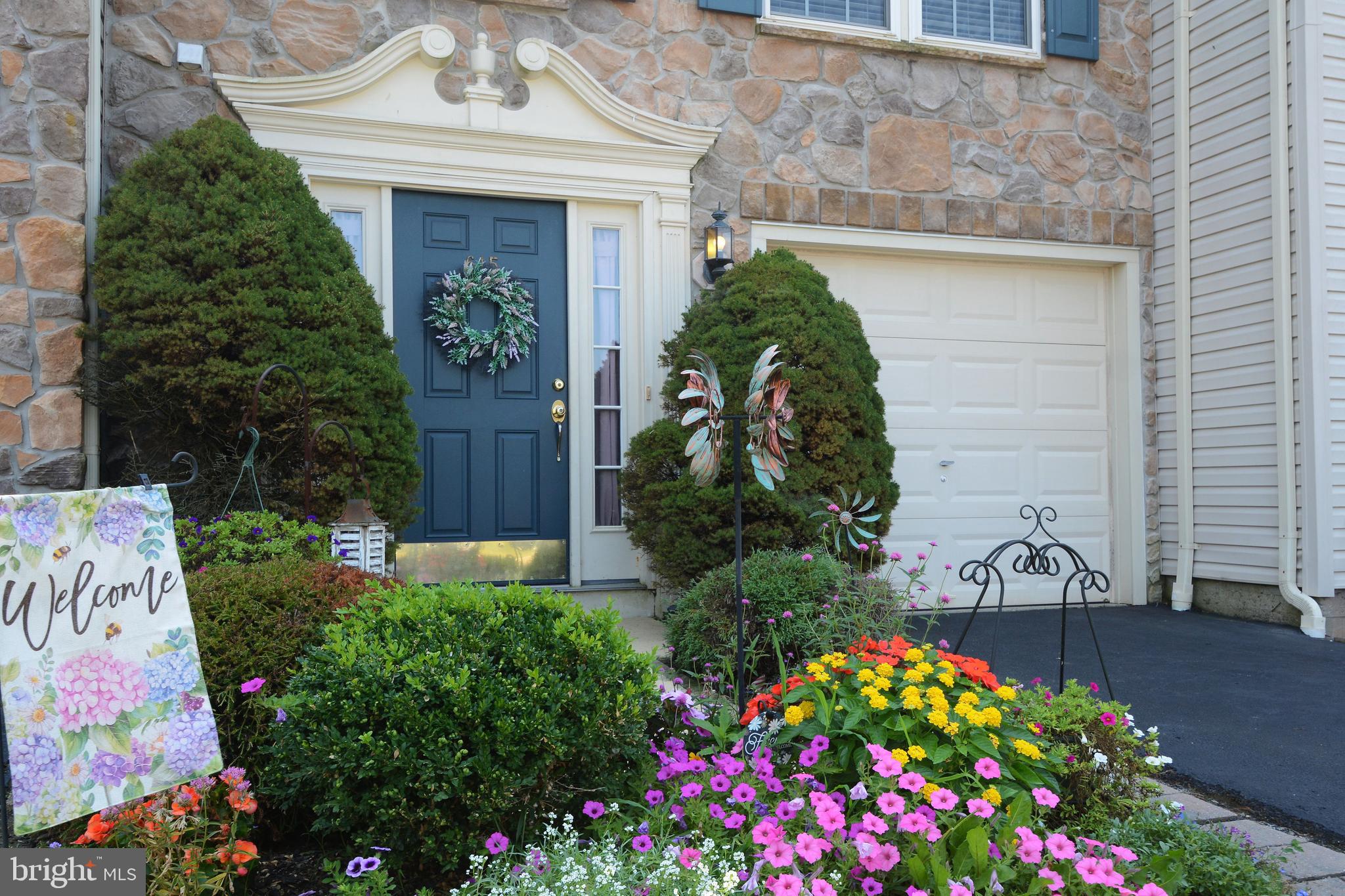615 VILLAGE COURT