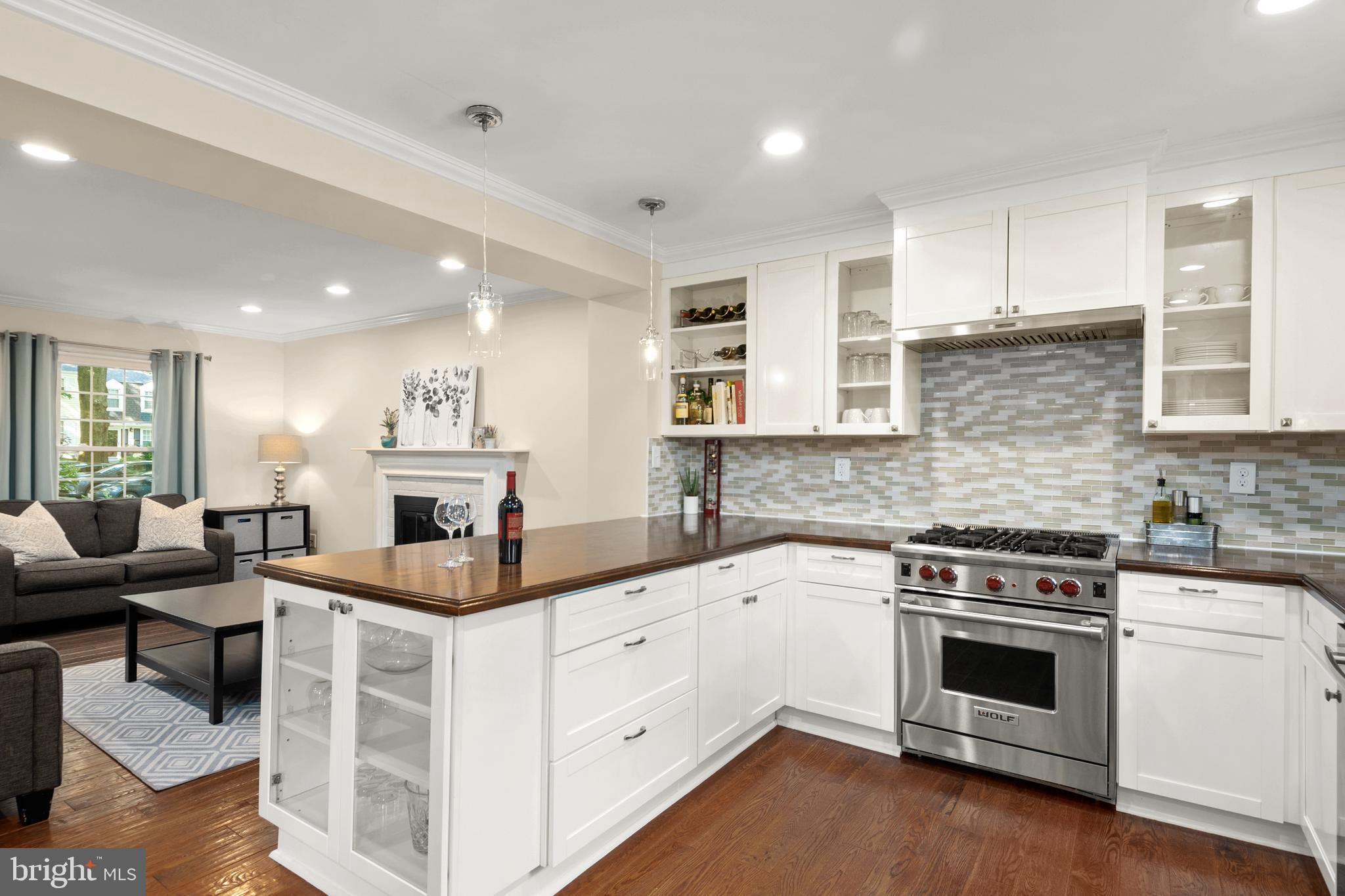 KING CHARLES COMMONS - Residential