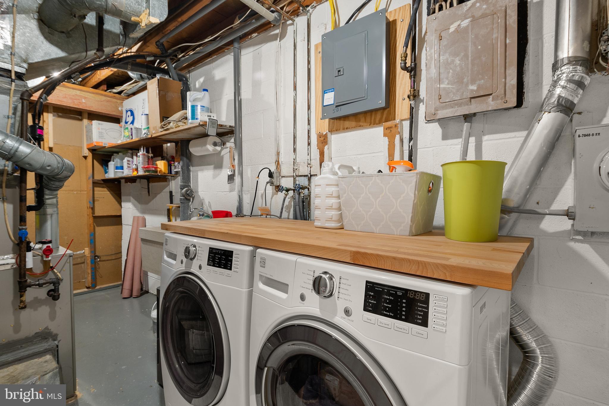 KING CHARLES COMMONS - Residential