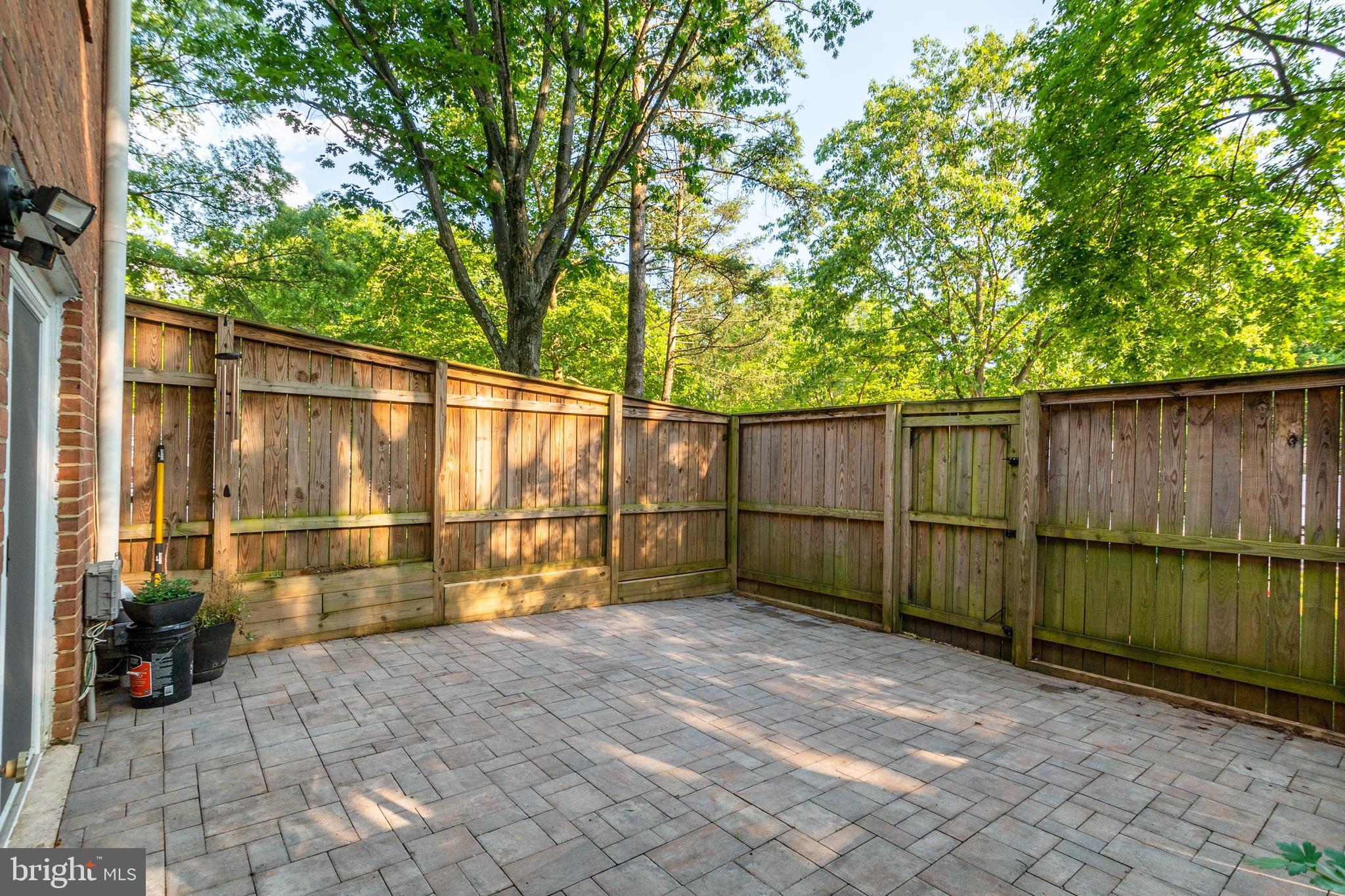 KING CHARLES COMMONS - Residential