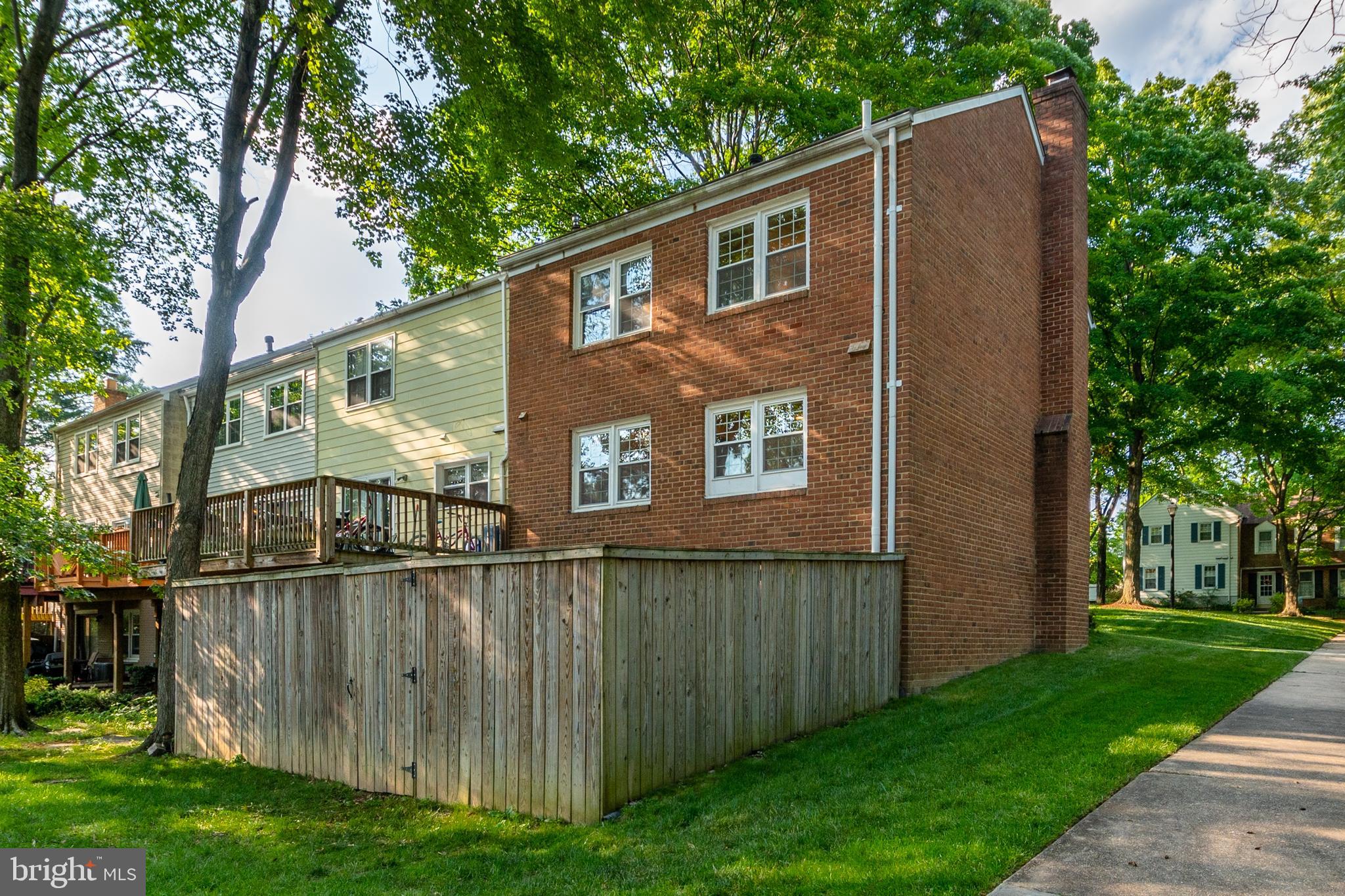 KING CHARLES COMMONS - Residential