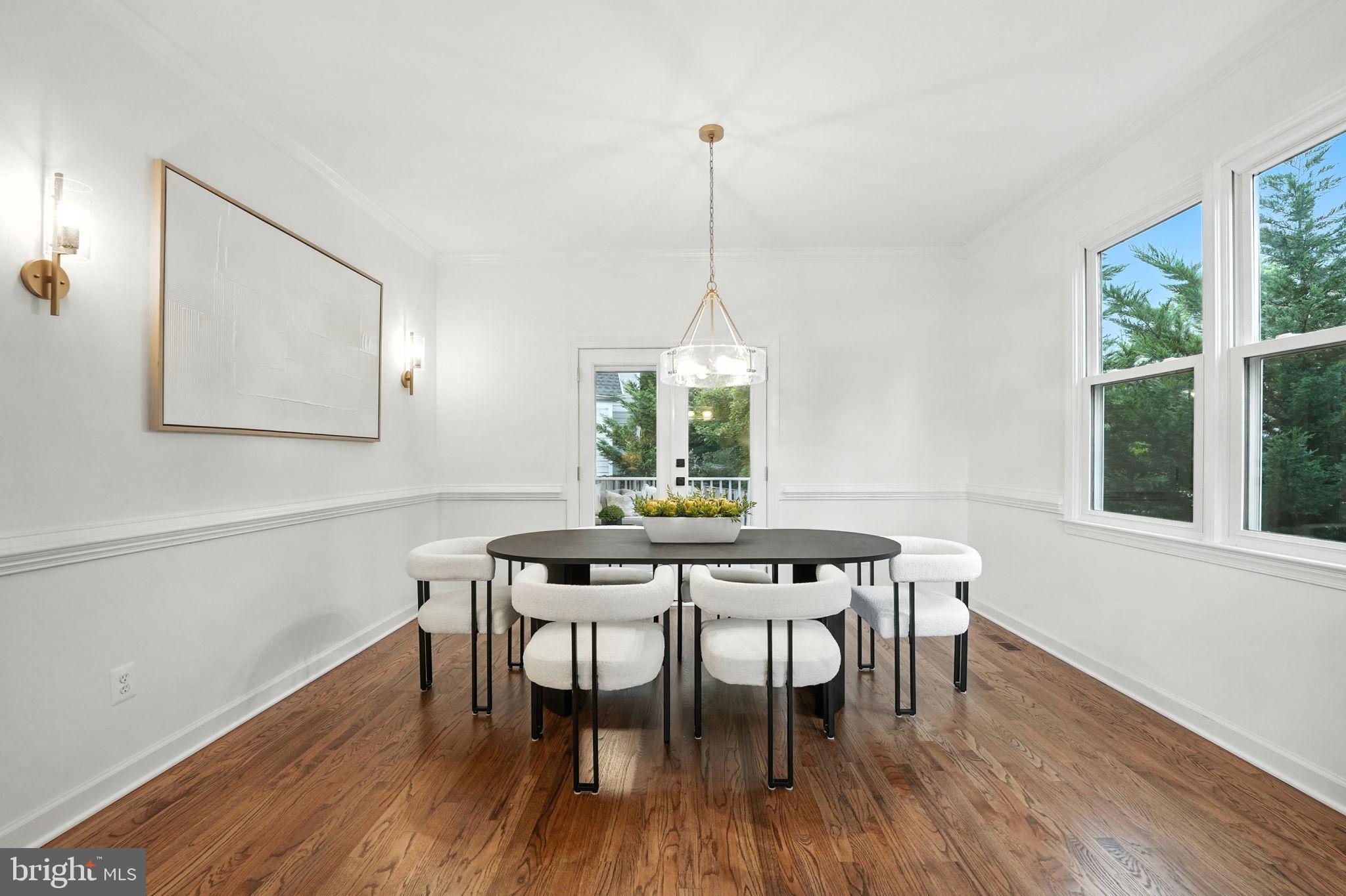 LYON VILLAGE - Residential