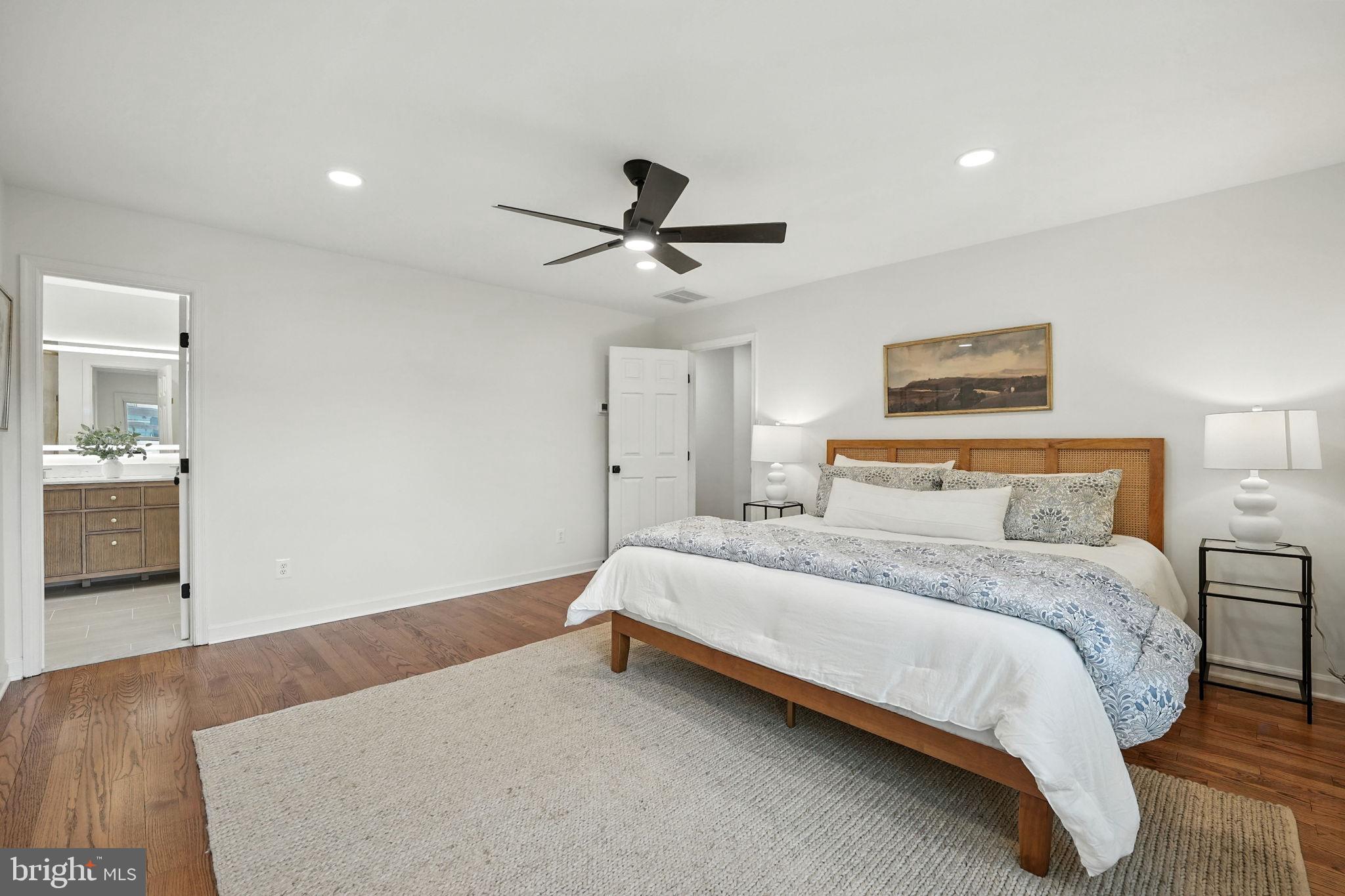 LYON VILLAGE - Residential