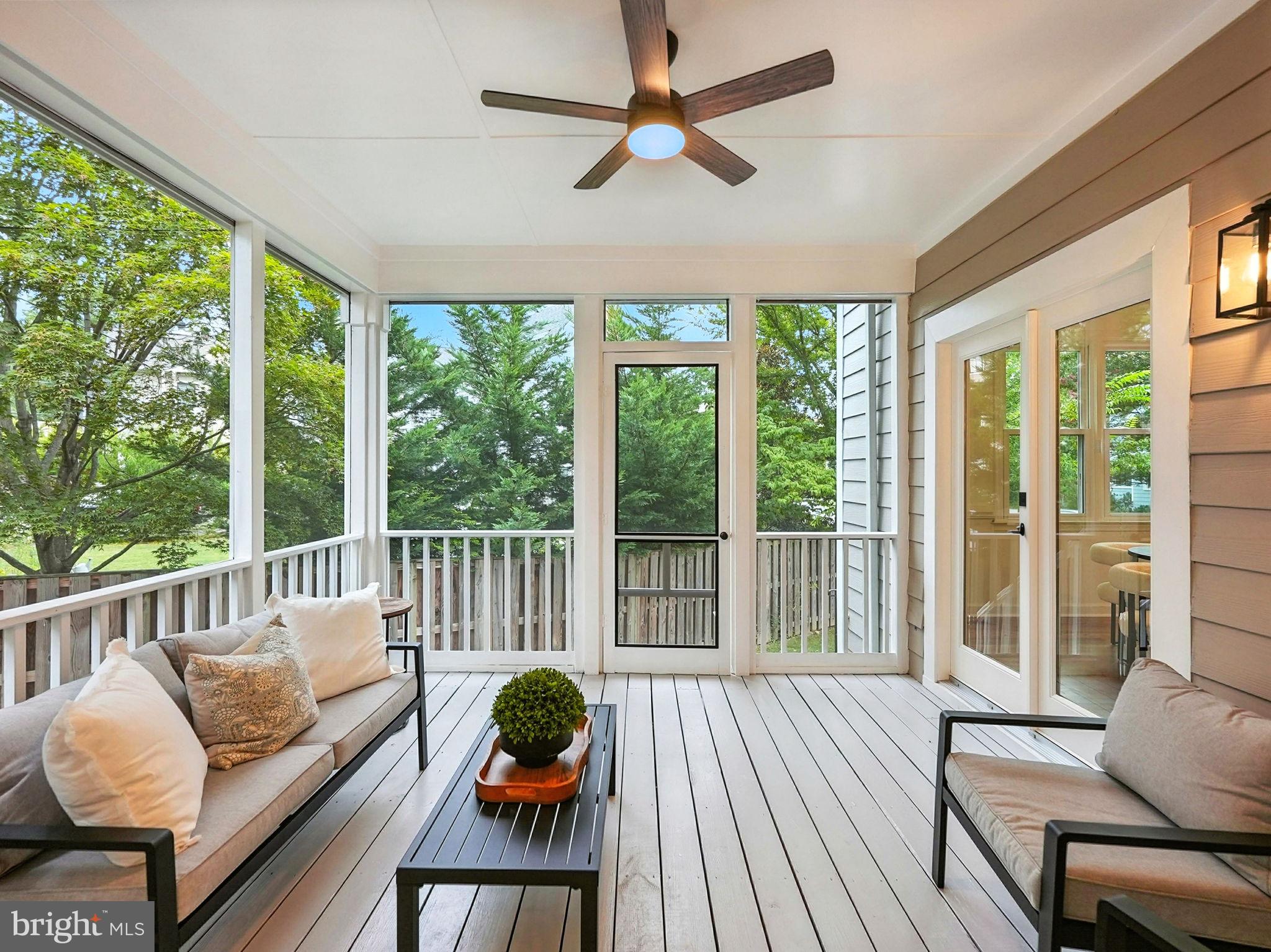 LYON VILLAGE - Residential