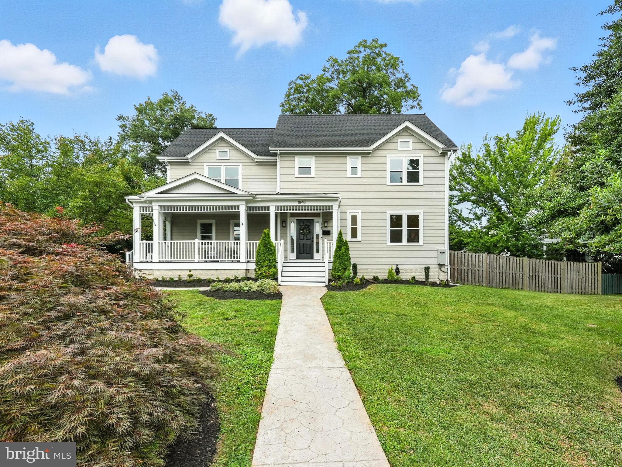 1540 N EDGEWOOD STREET