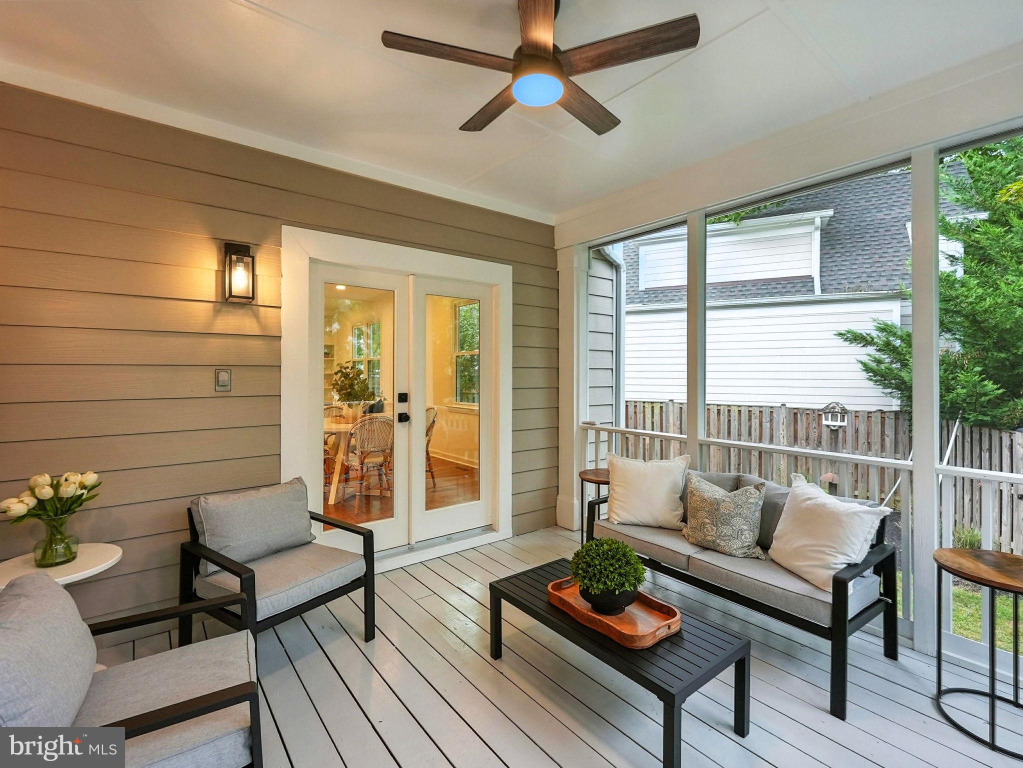 LYON VILLAGE - Residential