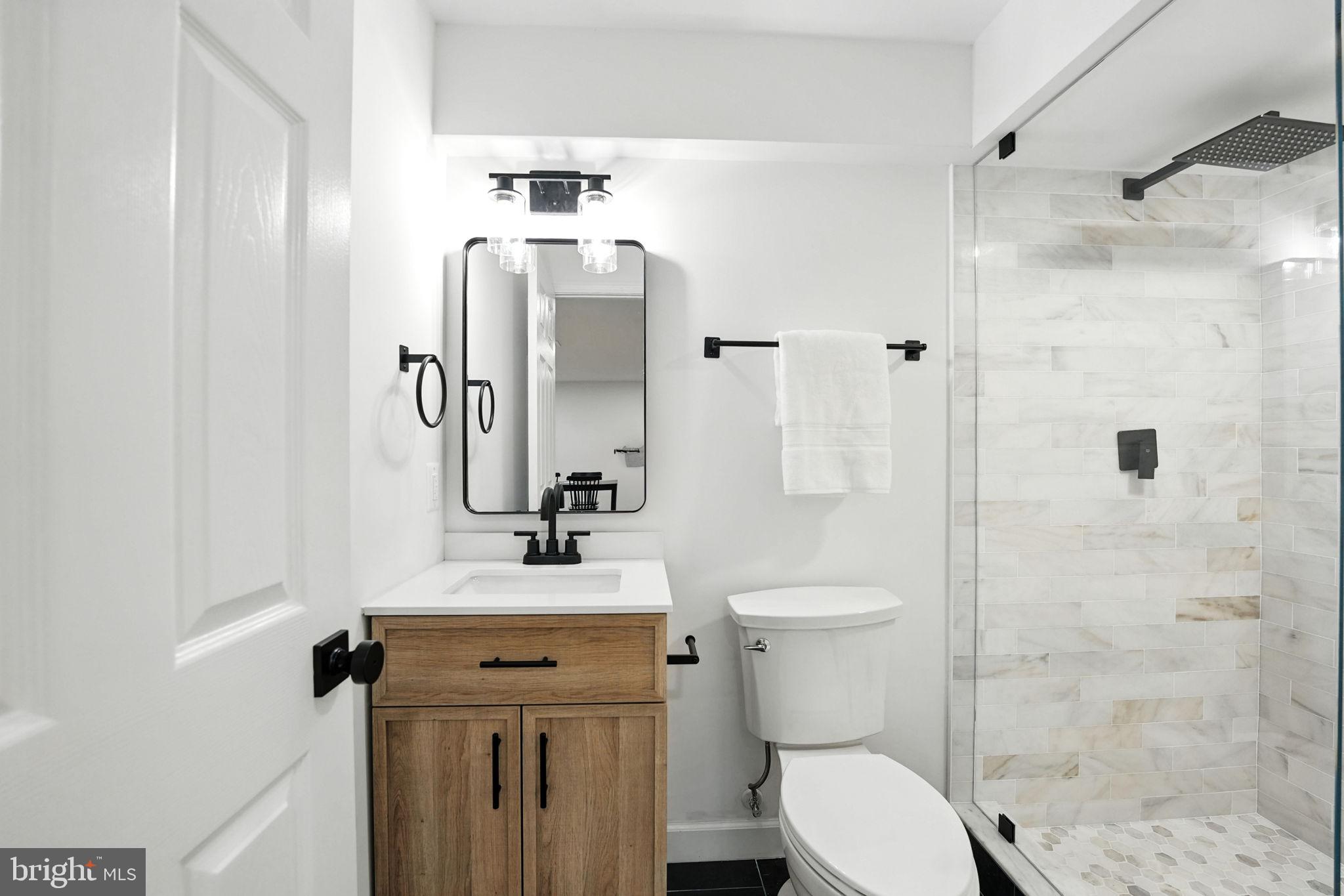 LYON VILLAGE - Residential