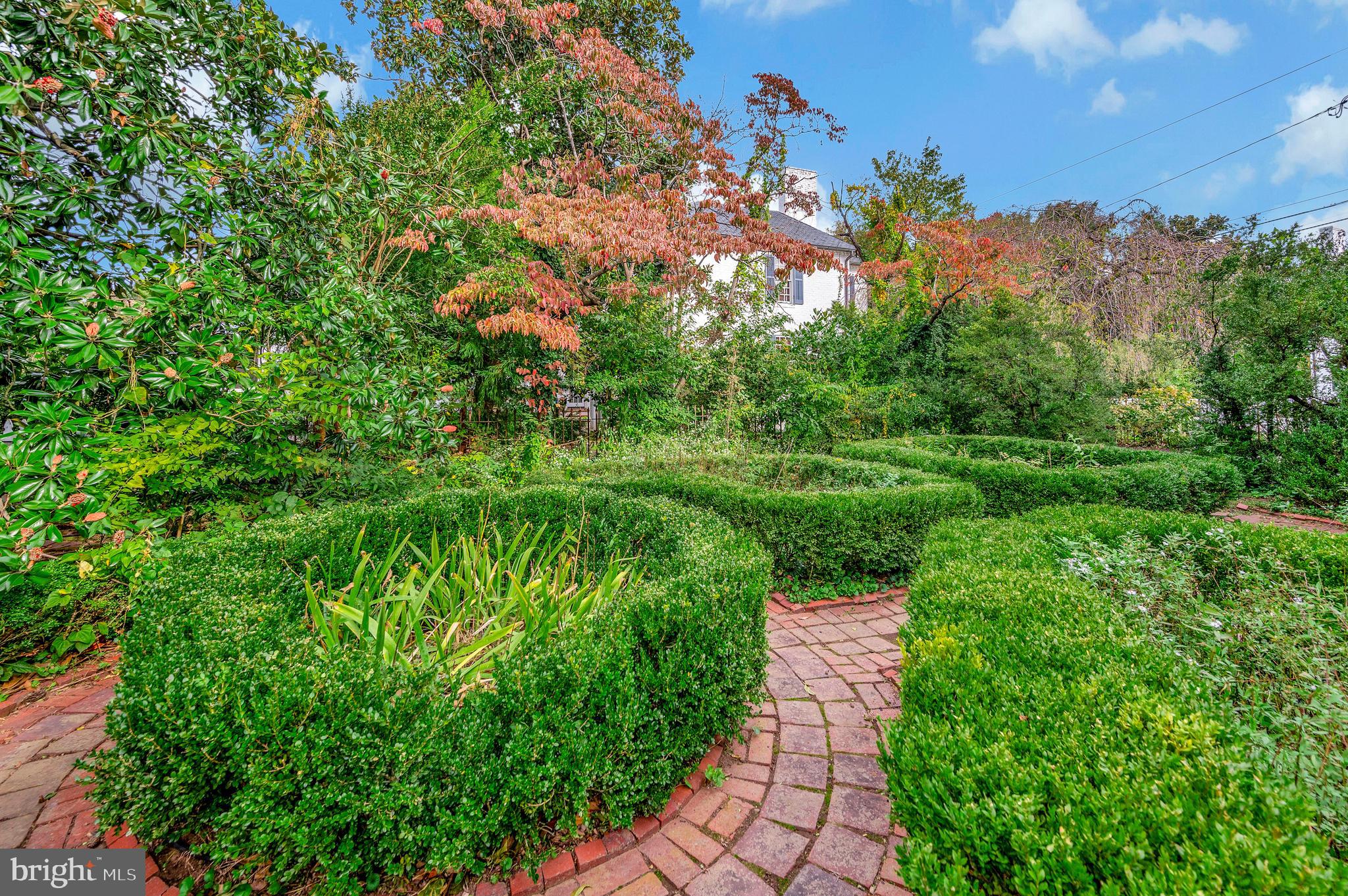 LOWER CAROLINE - Residential