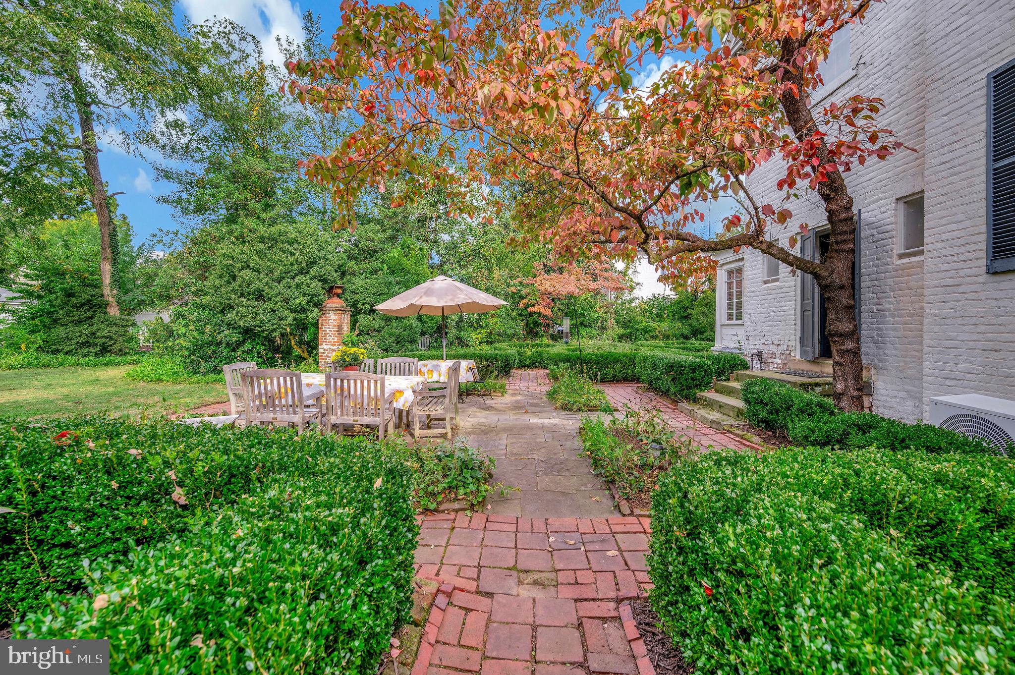 LOWER CAROLINE - Residential