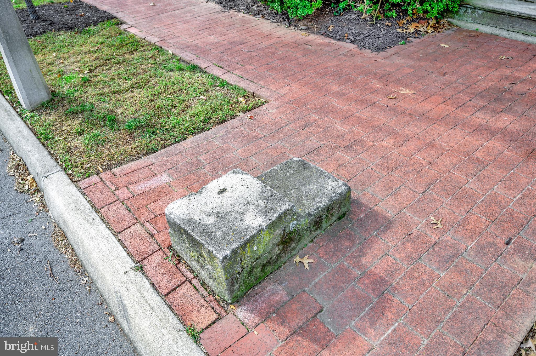 LOWER CAROLINE - Residential