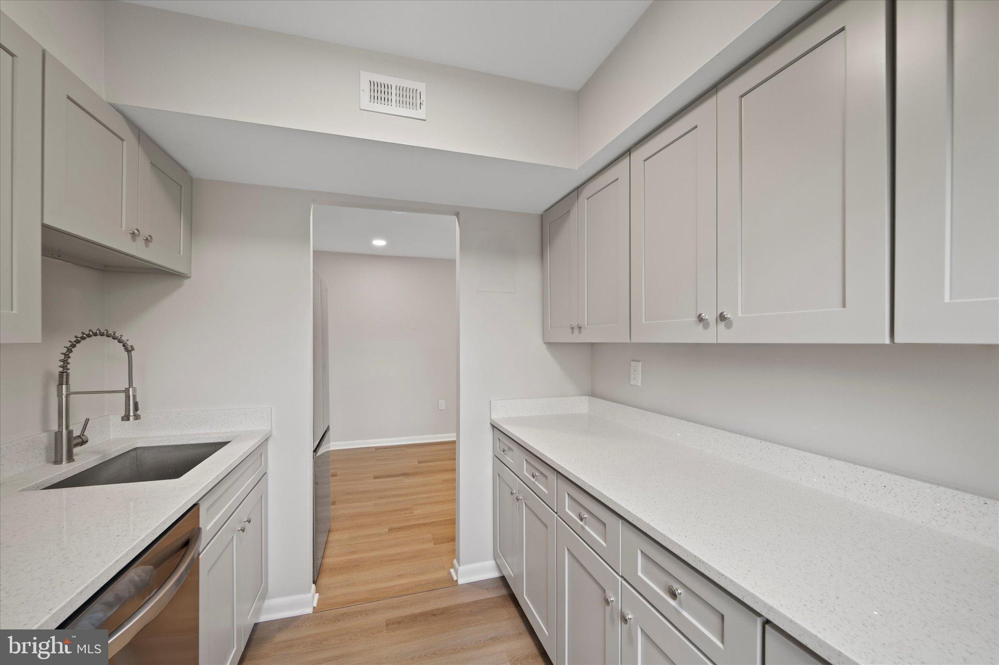 FOXCROFT COLONY CONDOS - Residential Lease