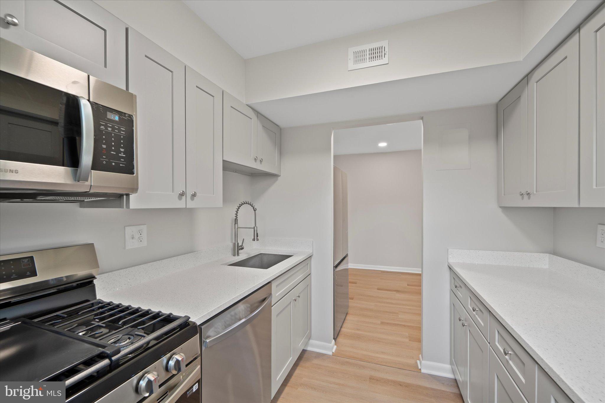 FOXCROFT COLONY CONDOS - Residential Lease