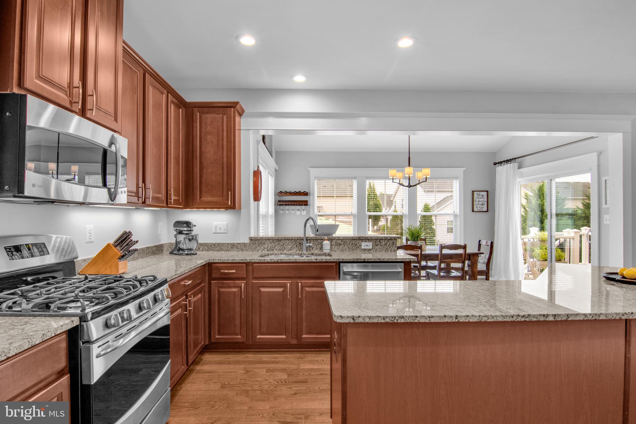 SEVEN HILLS - Residential